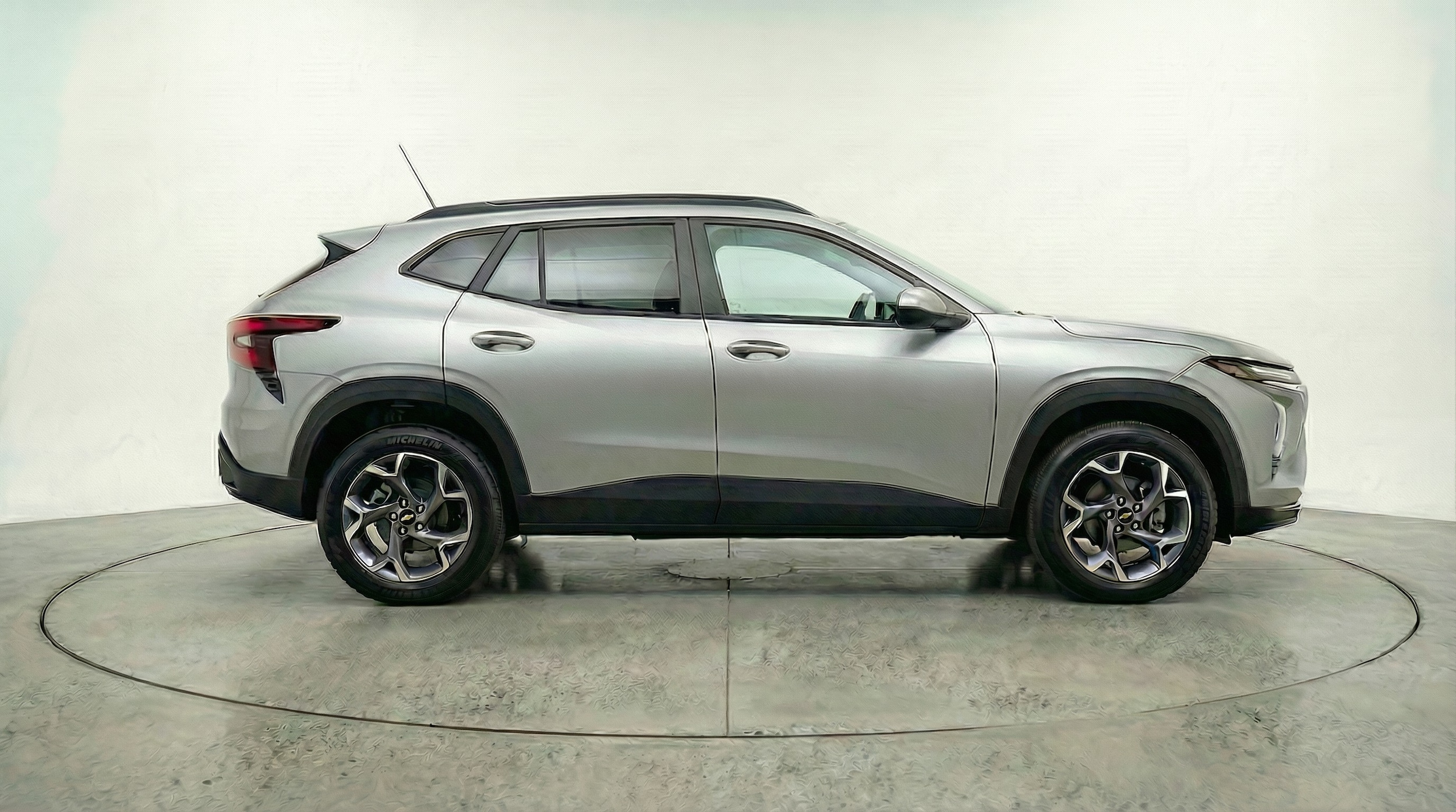 Thumbnail: 2025 Chevrolet Trax - 8