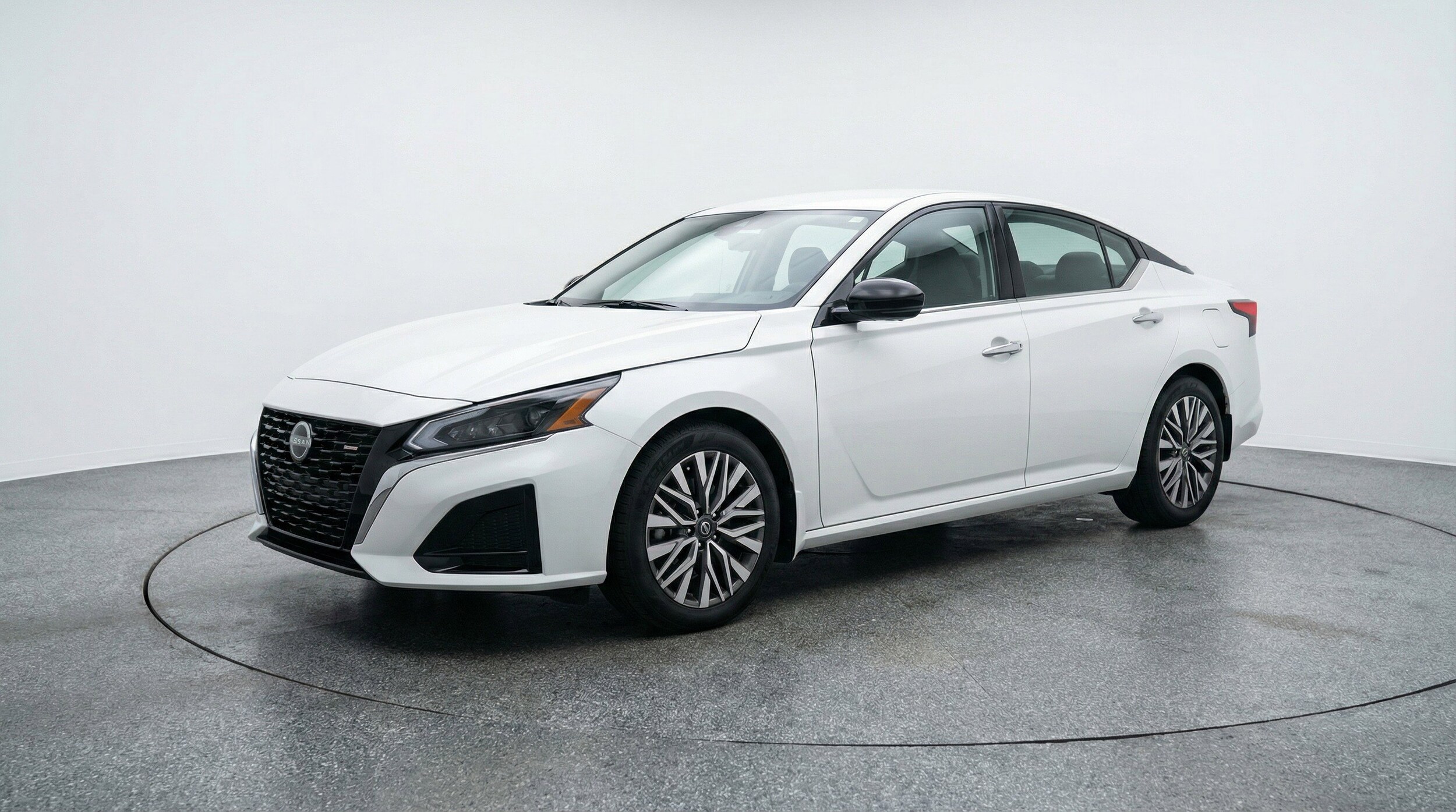 Thumbnail: 2025 Nissan Altima - 3