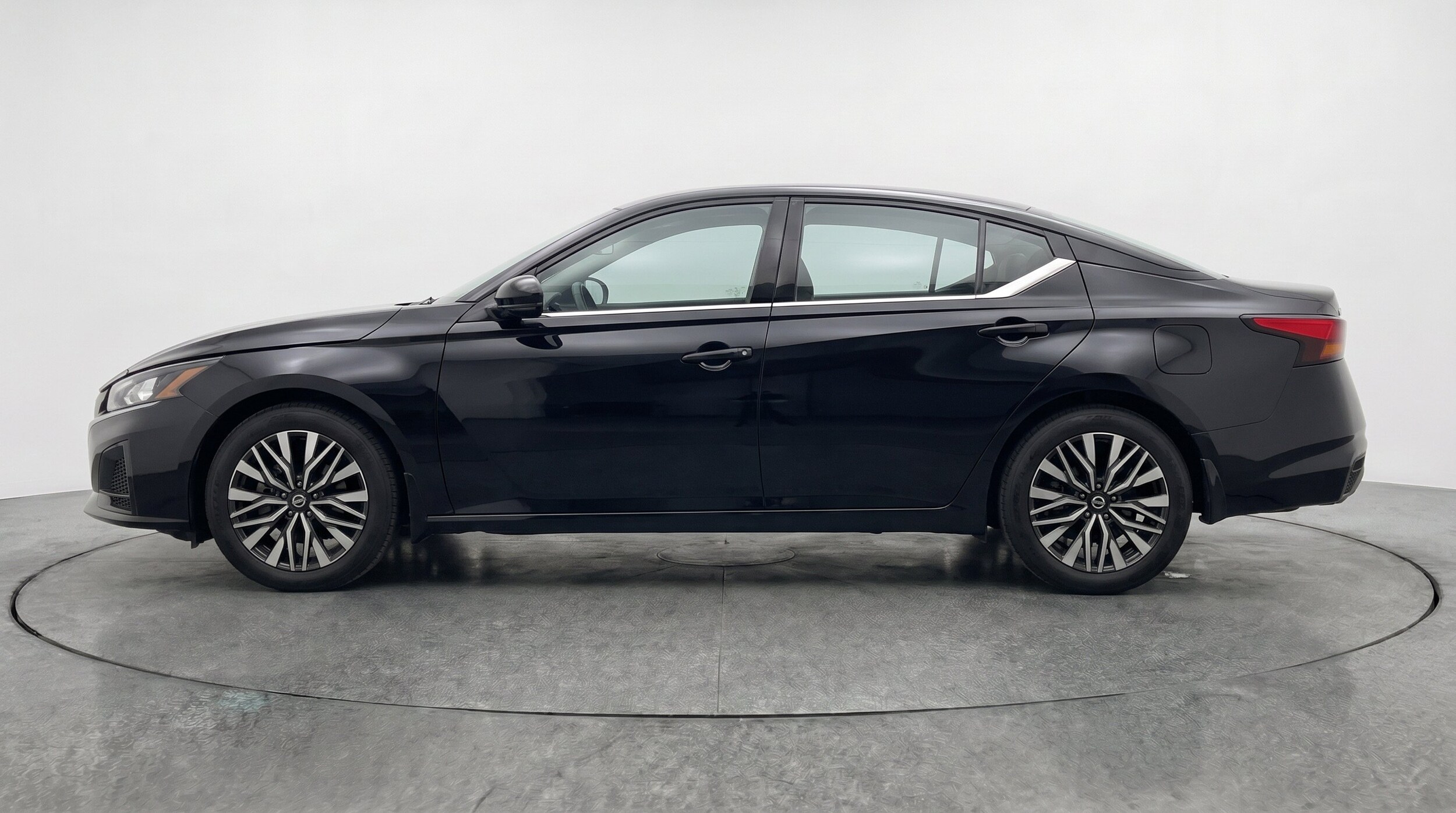 Thumbnail: 2026 Nissan Altima - 5