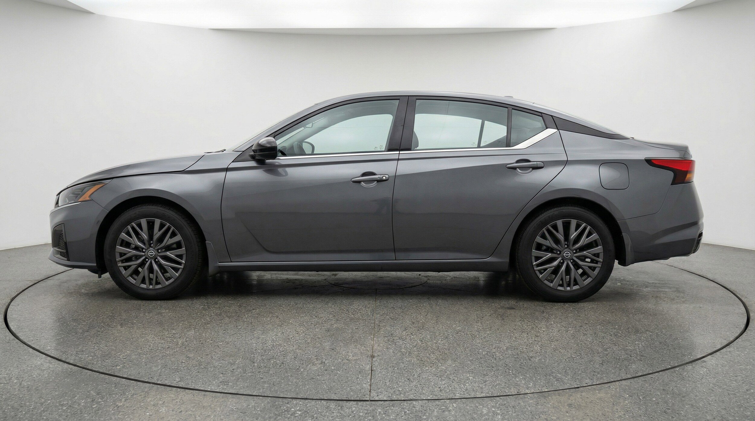 Thumbnail: 2025 Nissan Altima - 5