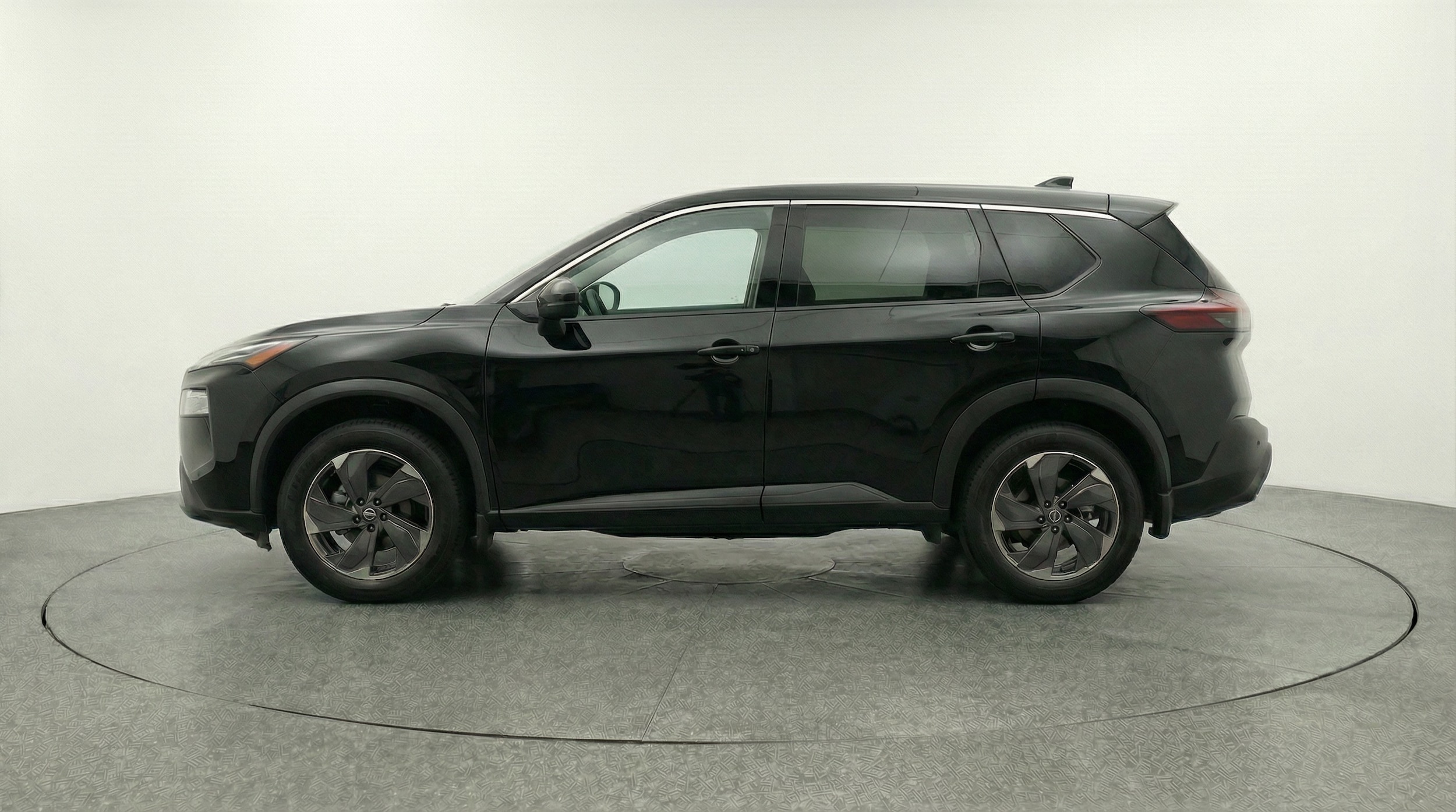 Thumbnail: 2025 Nissan Rogue - 4