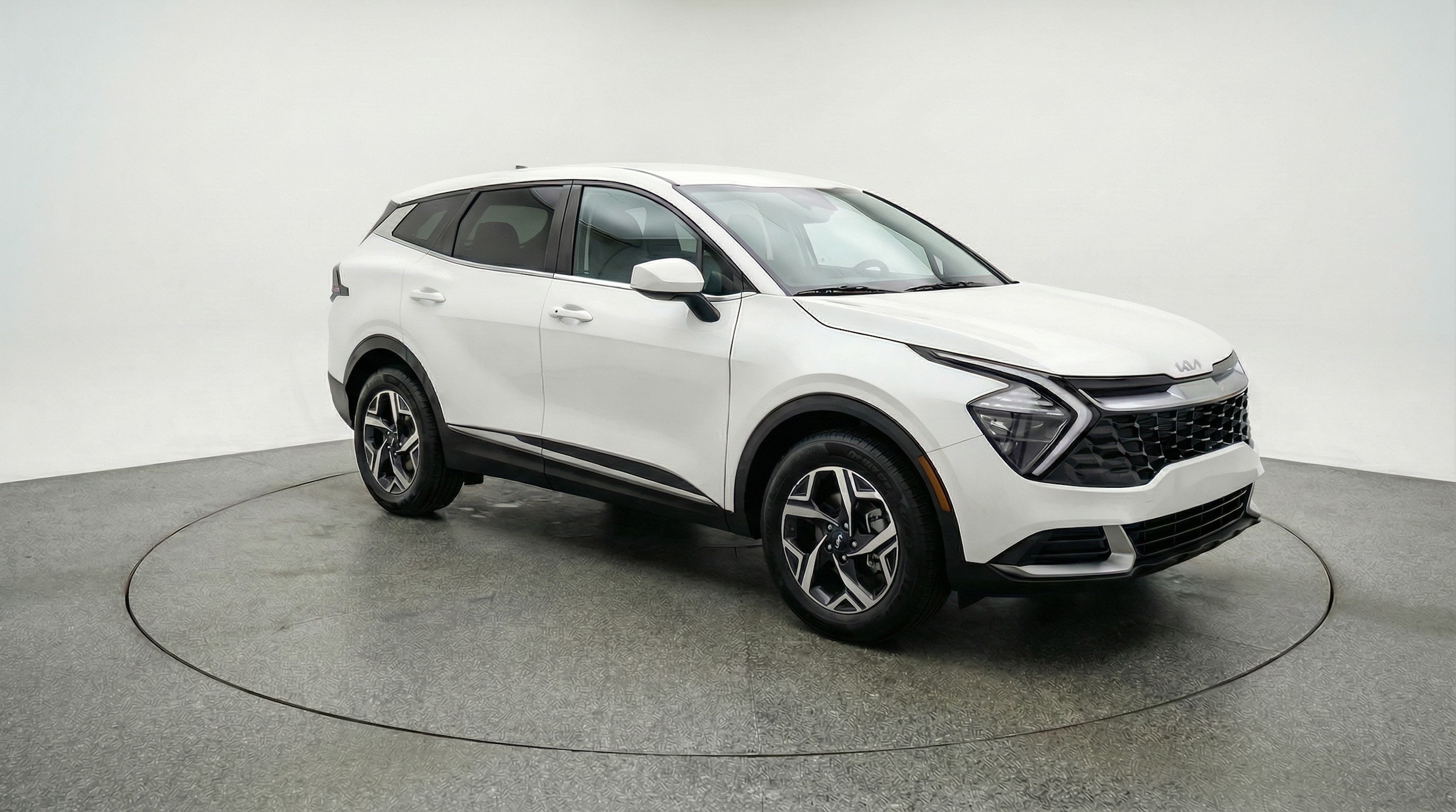 Thumbnail: 2025 Kia Sportage - 1