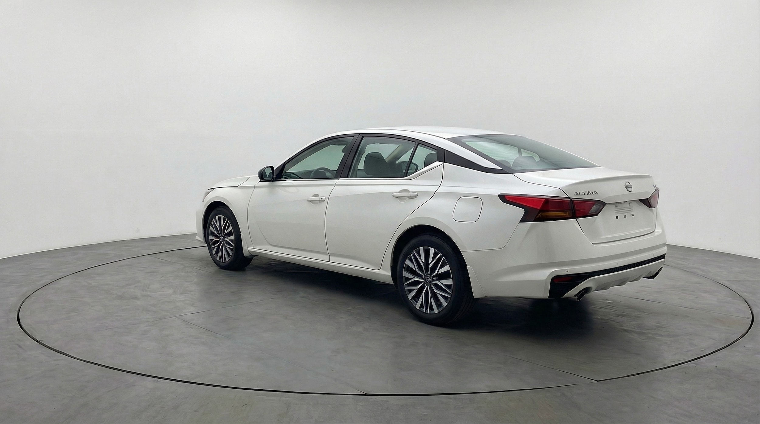 Thumbnail: 2025 Nissan Altima - 5