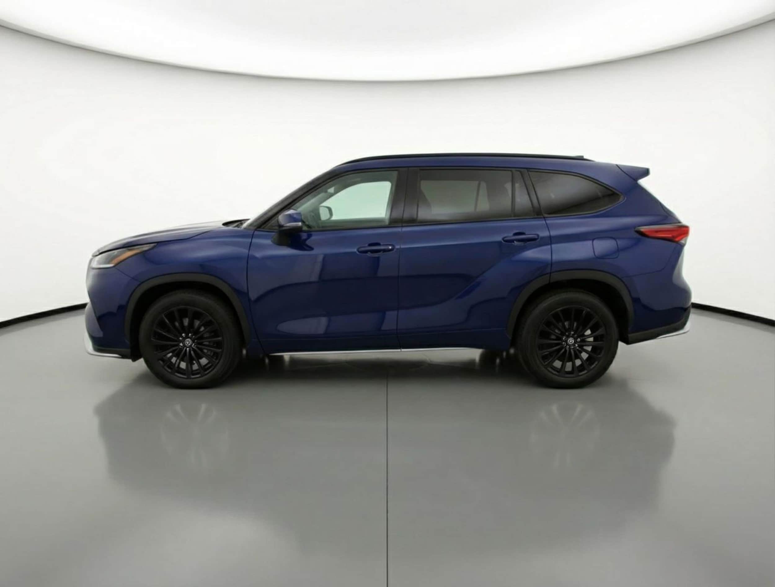 Thumbnail: 2025 Toyota Highlander - 4