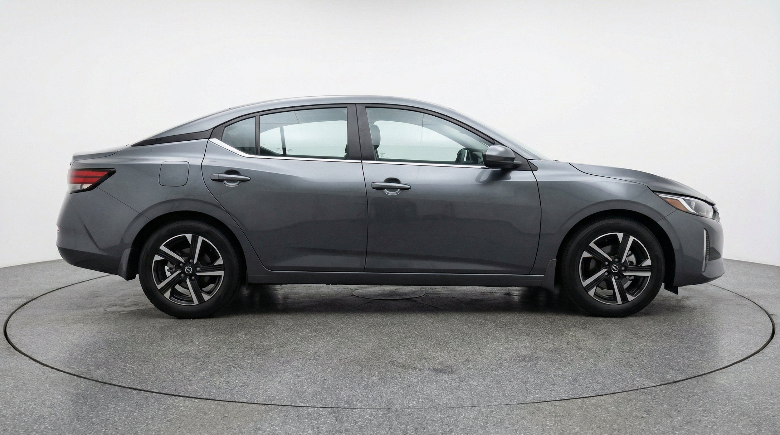 Thumbnail: 2025 Nissan Sentra - 10