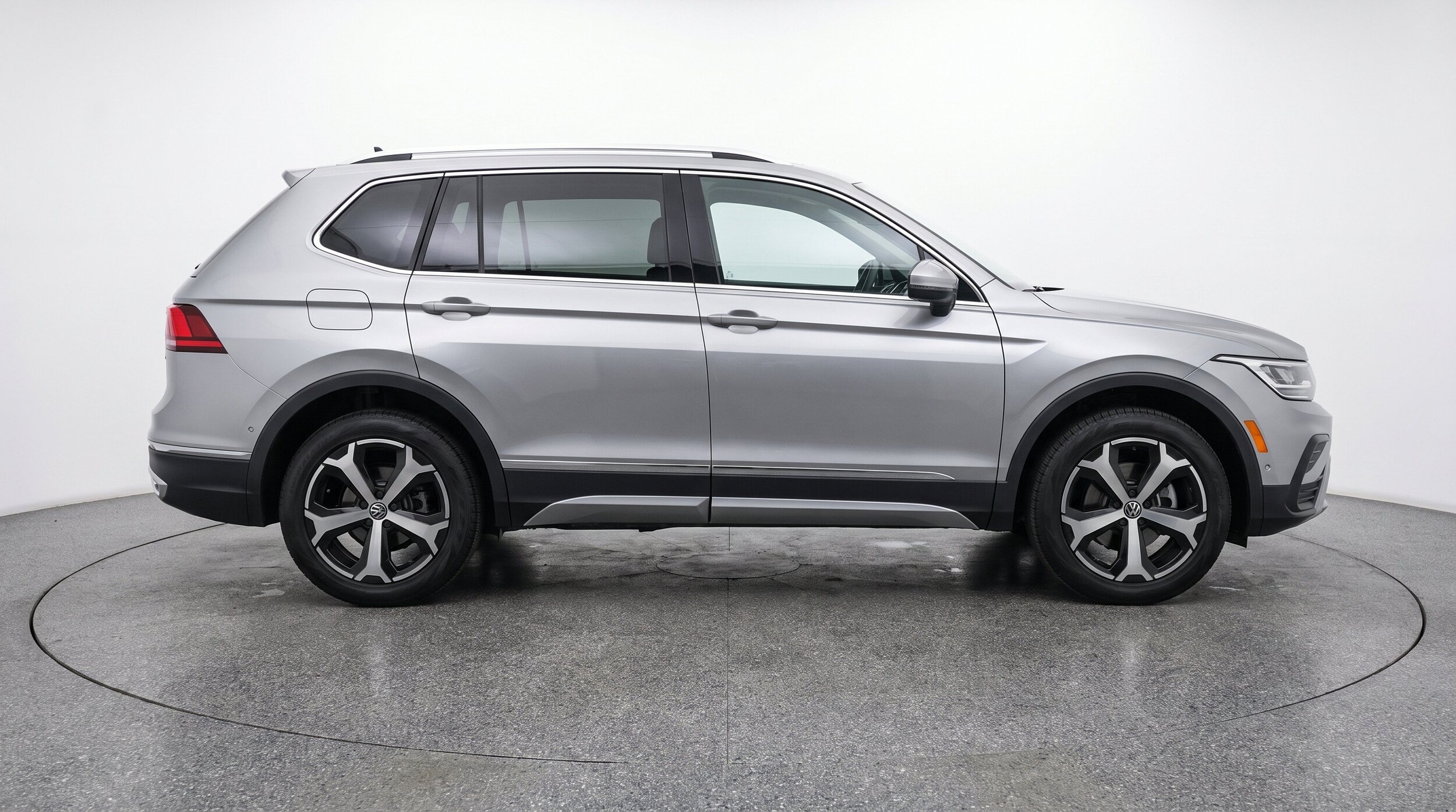 Thumbnail: 2026 Volkswagen Tiguan - 11