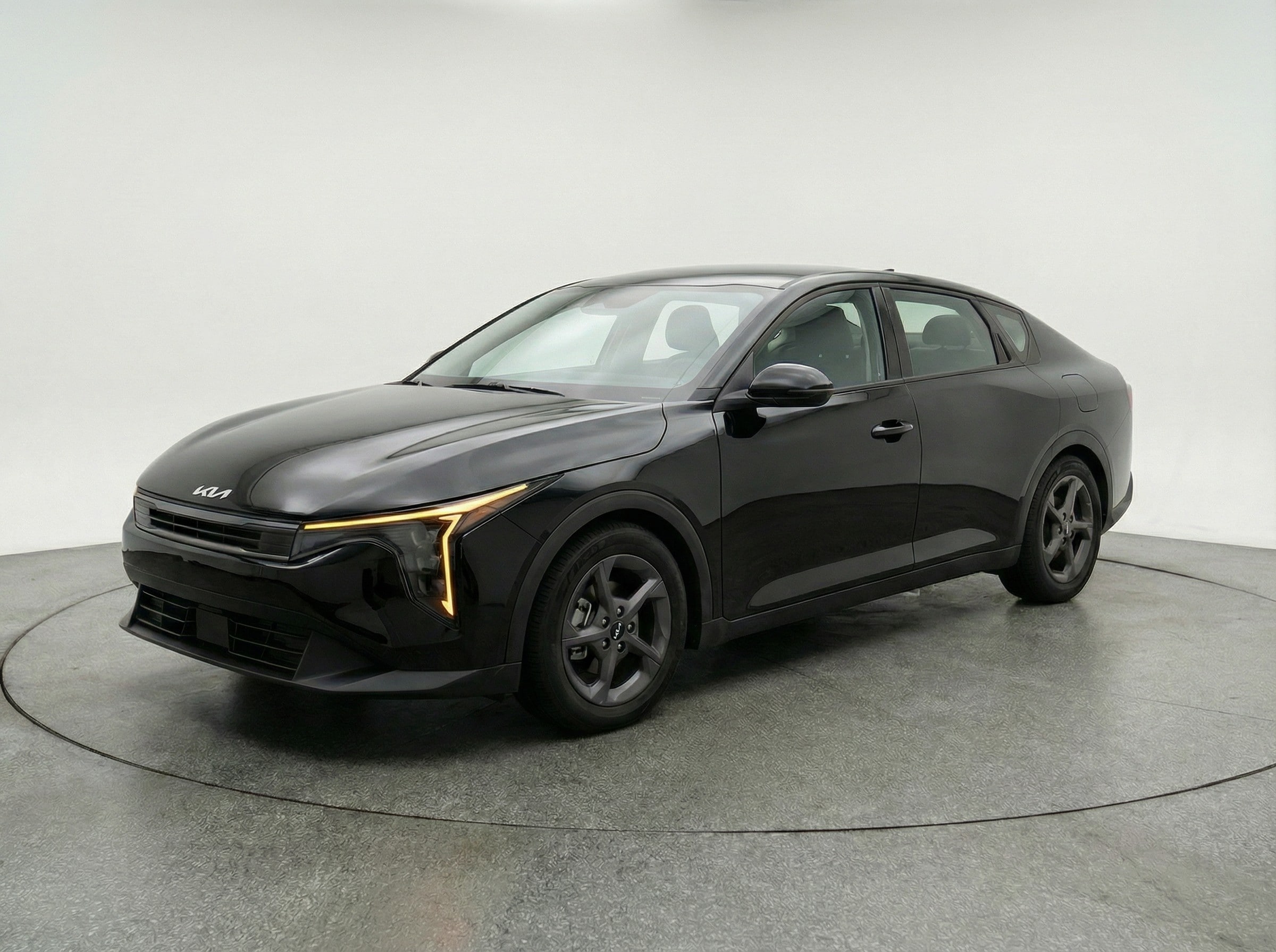 Thumbnail: 2025 Kia K4 - 3