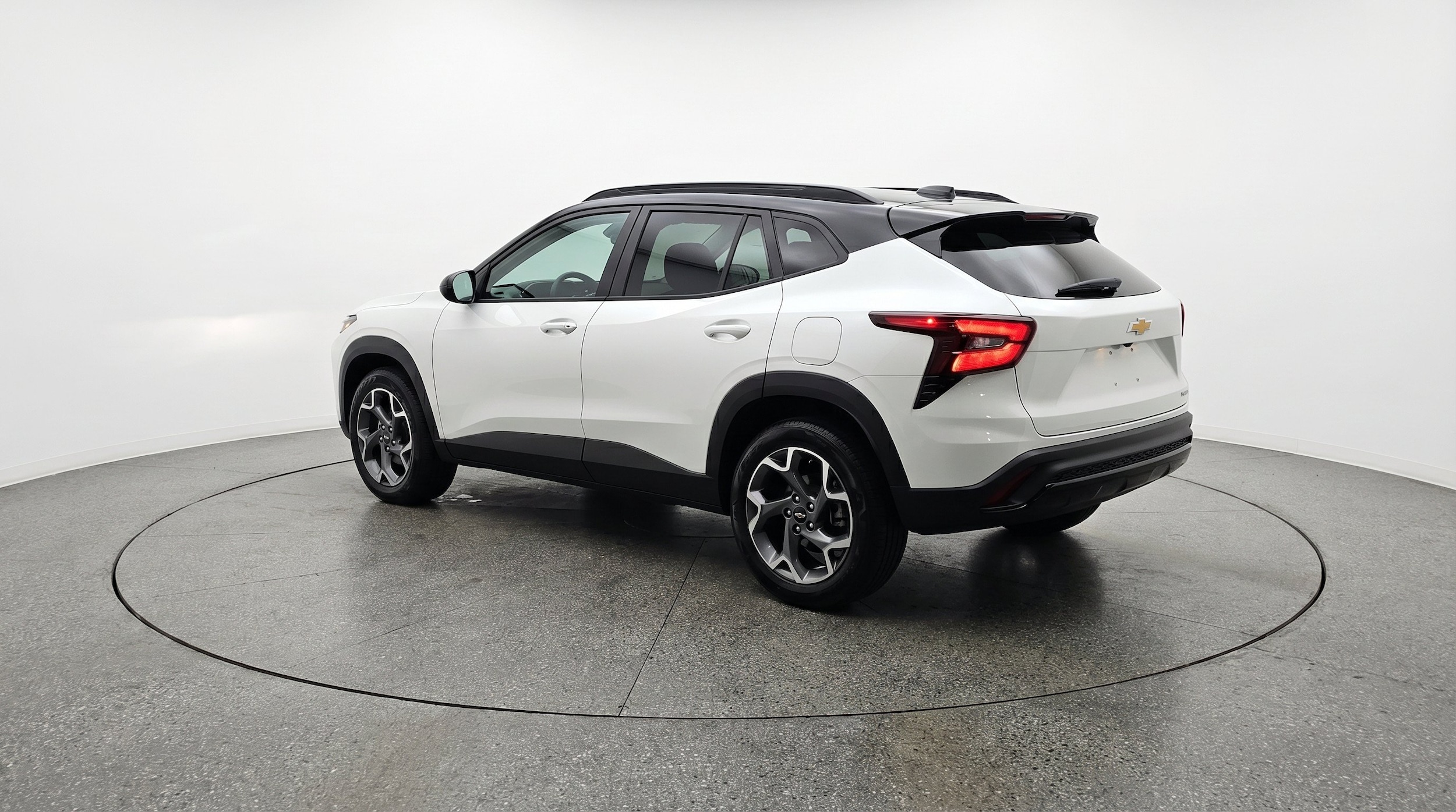Thumbnail: 2025 Chevrolet Trax - 6