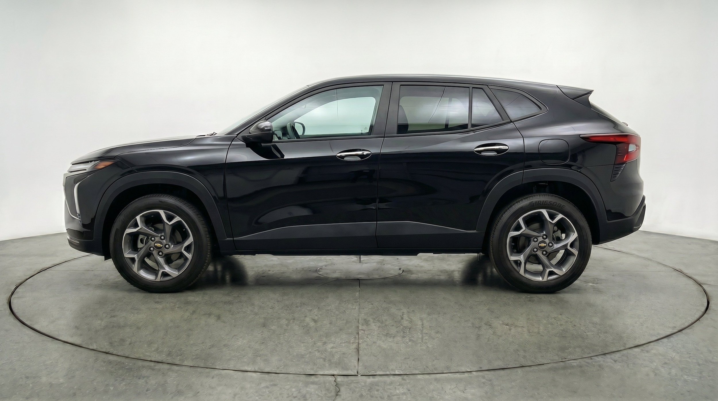 Thumbnail: 2025 Chevrolet Trax - 5