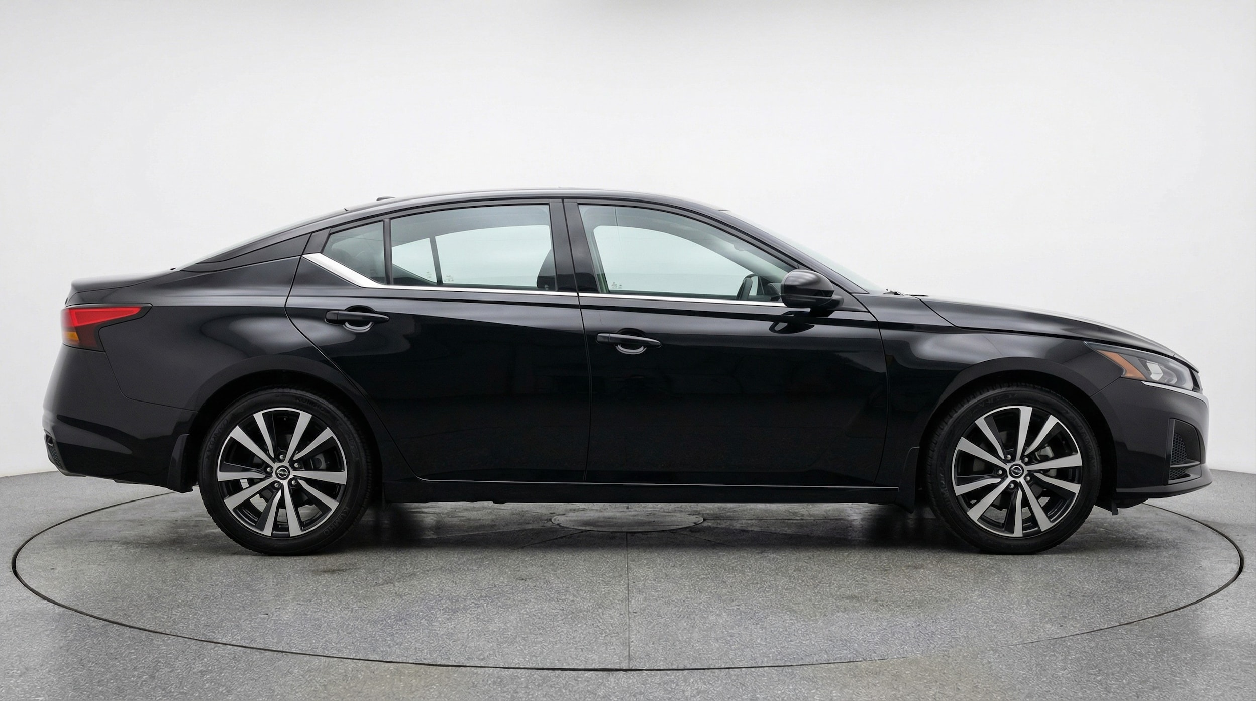 Thumbnail: 2025 Nissan Altima - 8