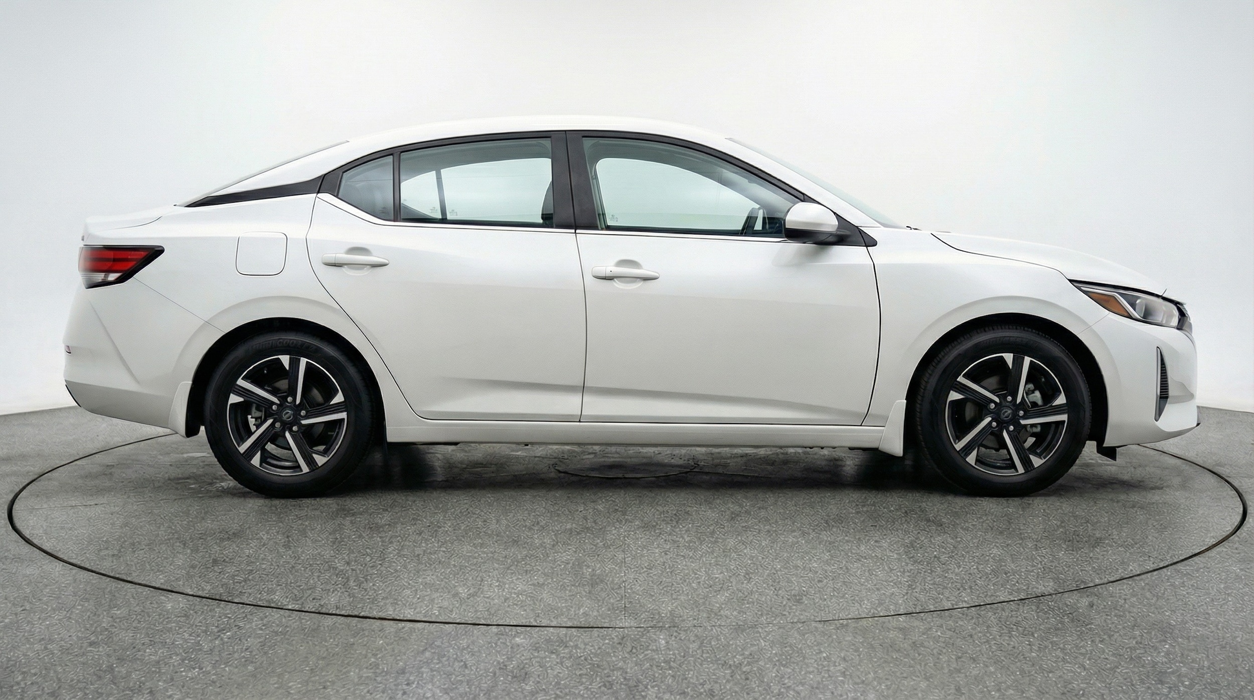 Thumbnail: 2025 Nissan Sentra - 8