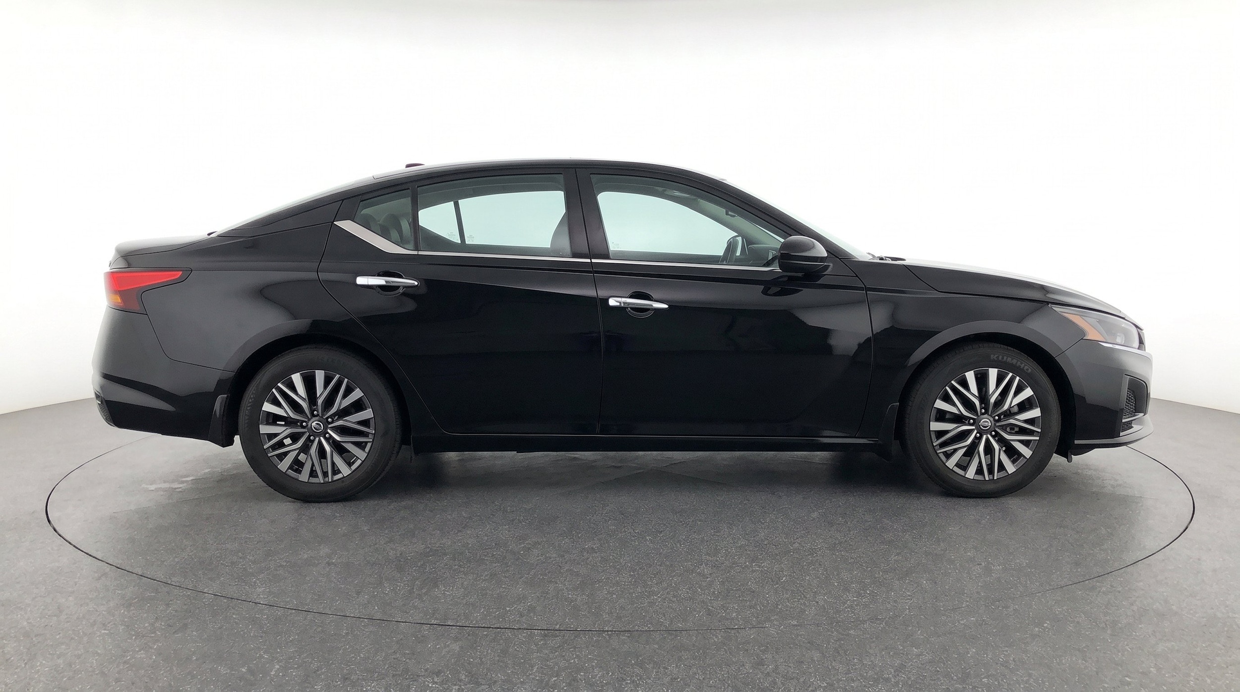 Thumbnail: 2025 Nissan Altima - 11