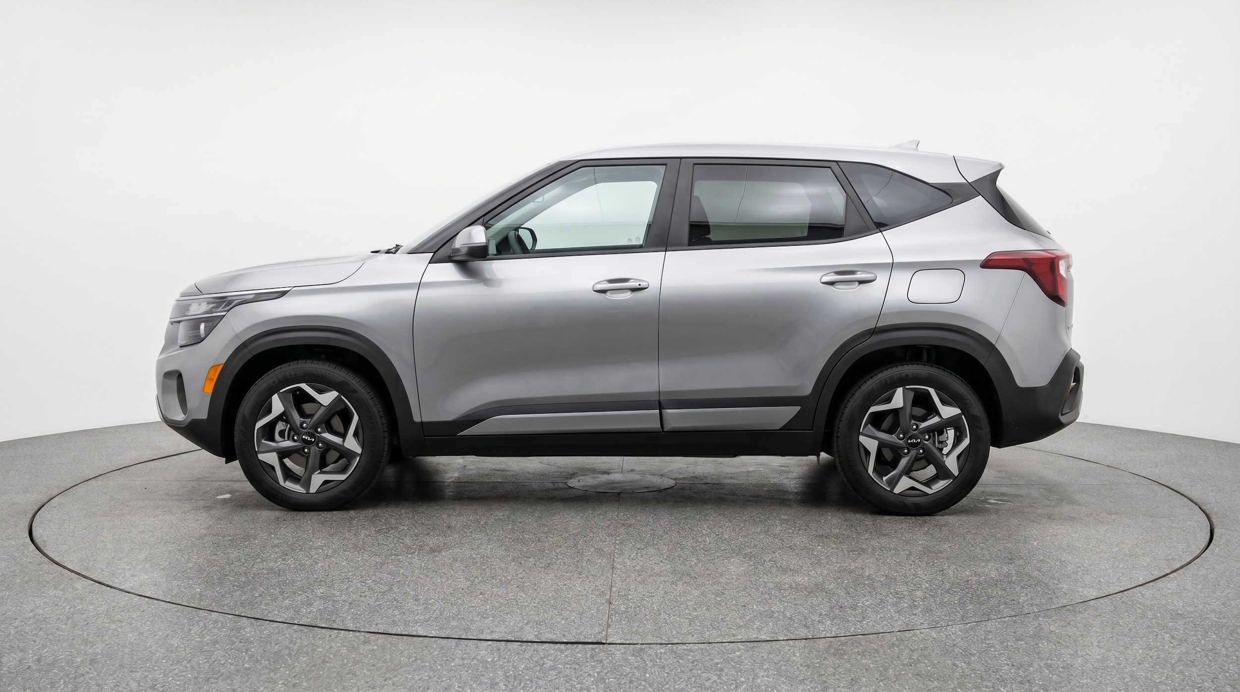Thumbnail: 2025 Kia Seltos - 4