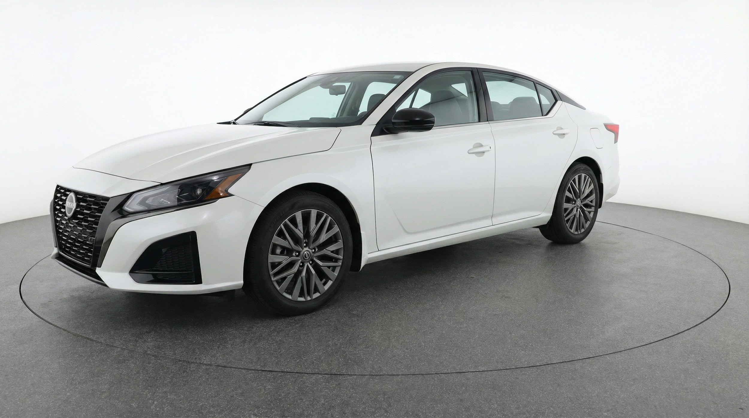 Thumbnail: 2025 Nissan Altima - 3
