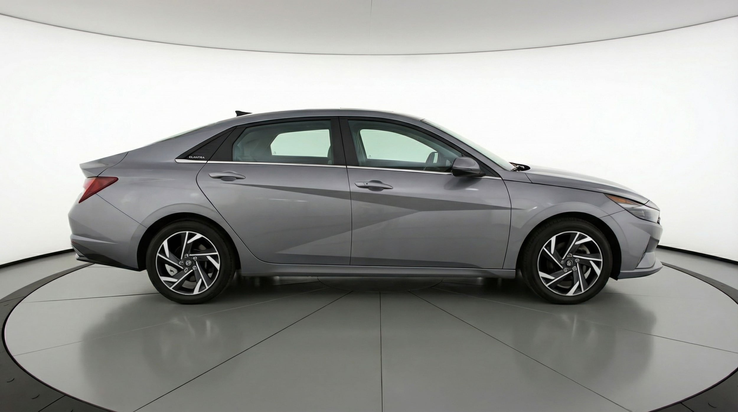 Thumbnail: 2025 Hyundai Elantra - 8