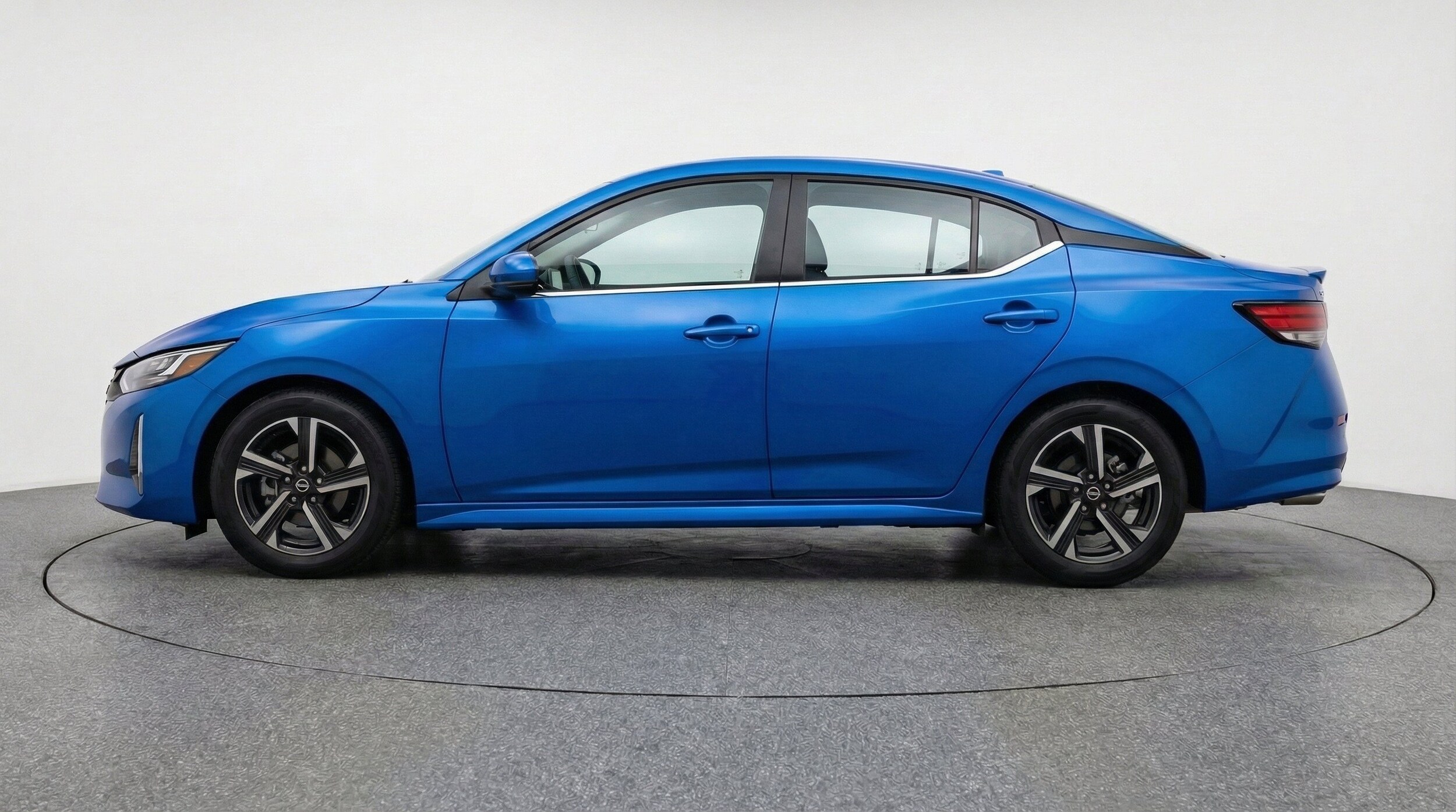 Thumbnail: 2025 Nissan Sentra - 5