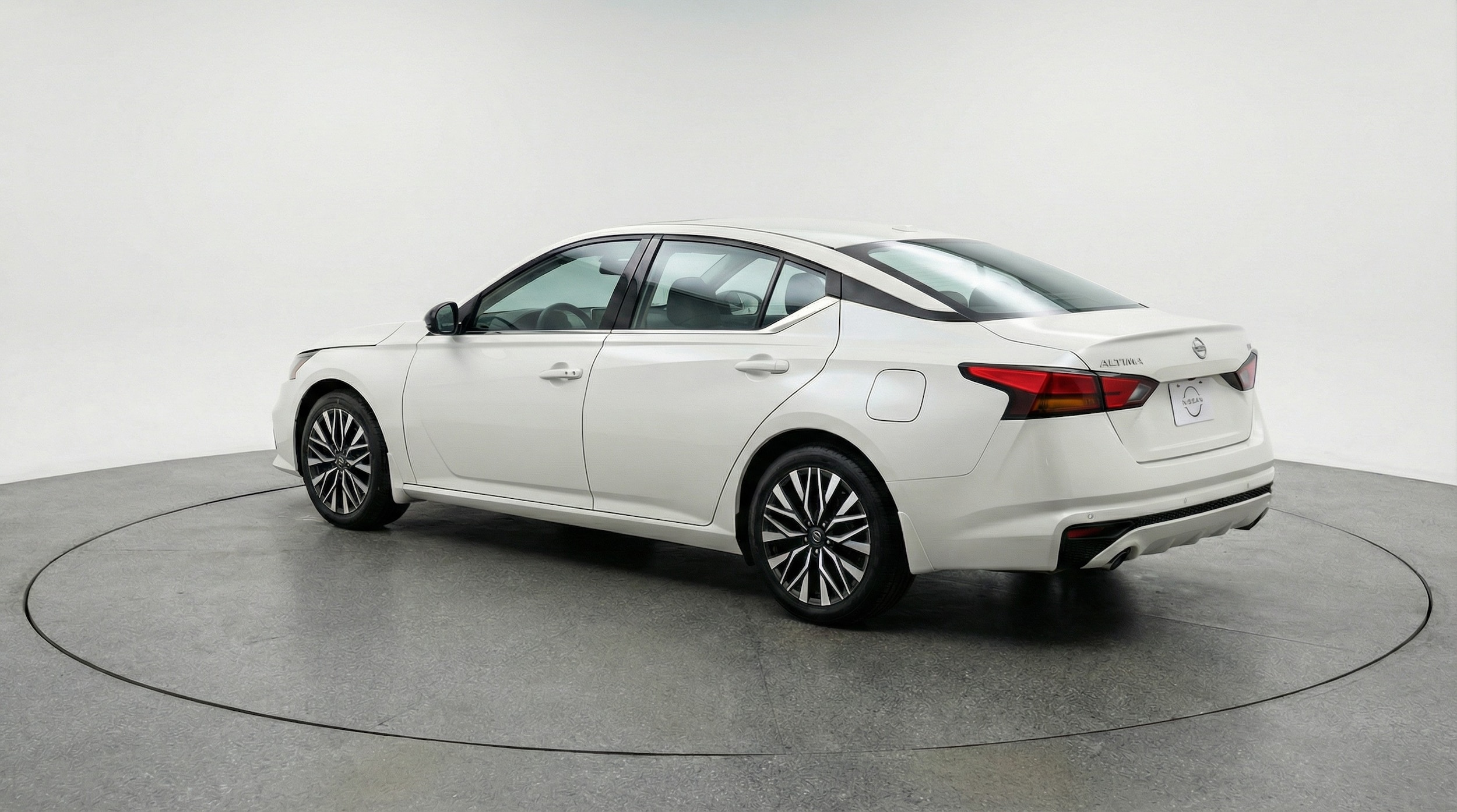 Thumbnail: 2025 Nissan Altima - 5