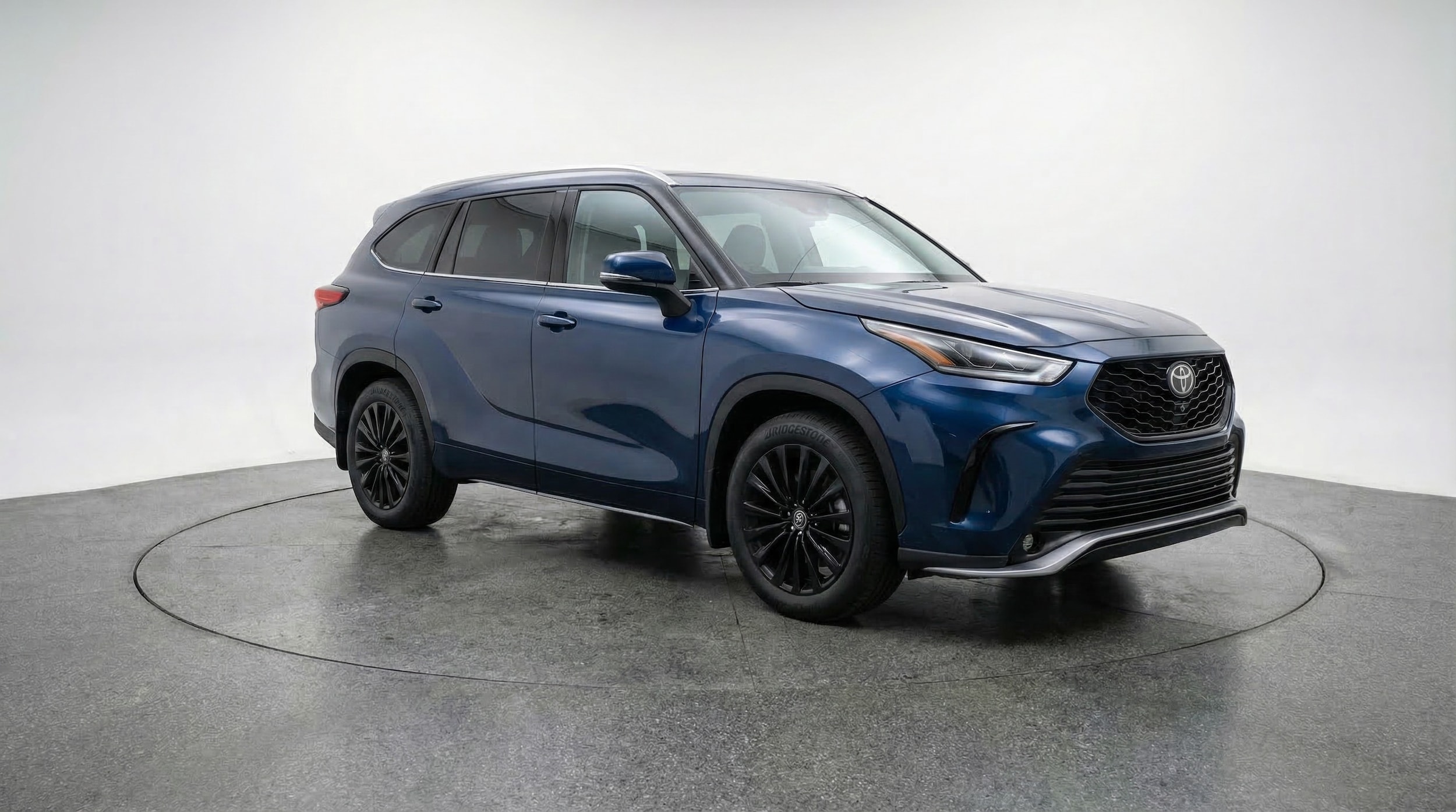 Thumbnail: 2025 Toyota Highlander - 1