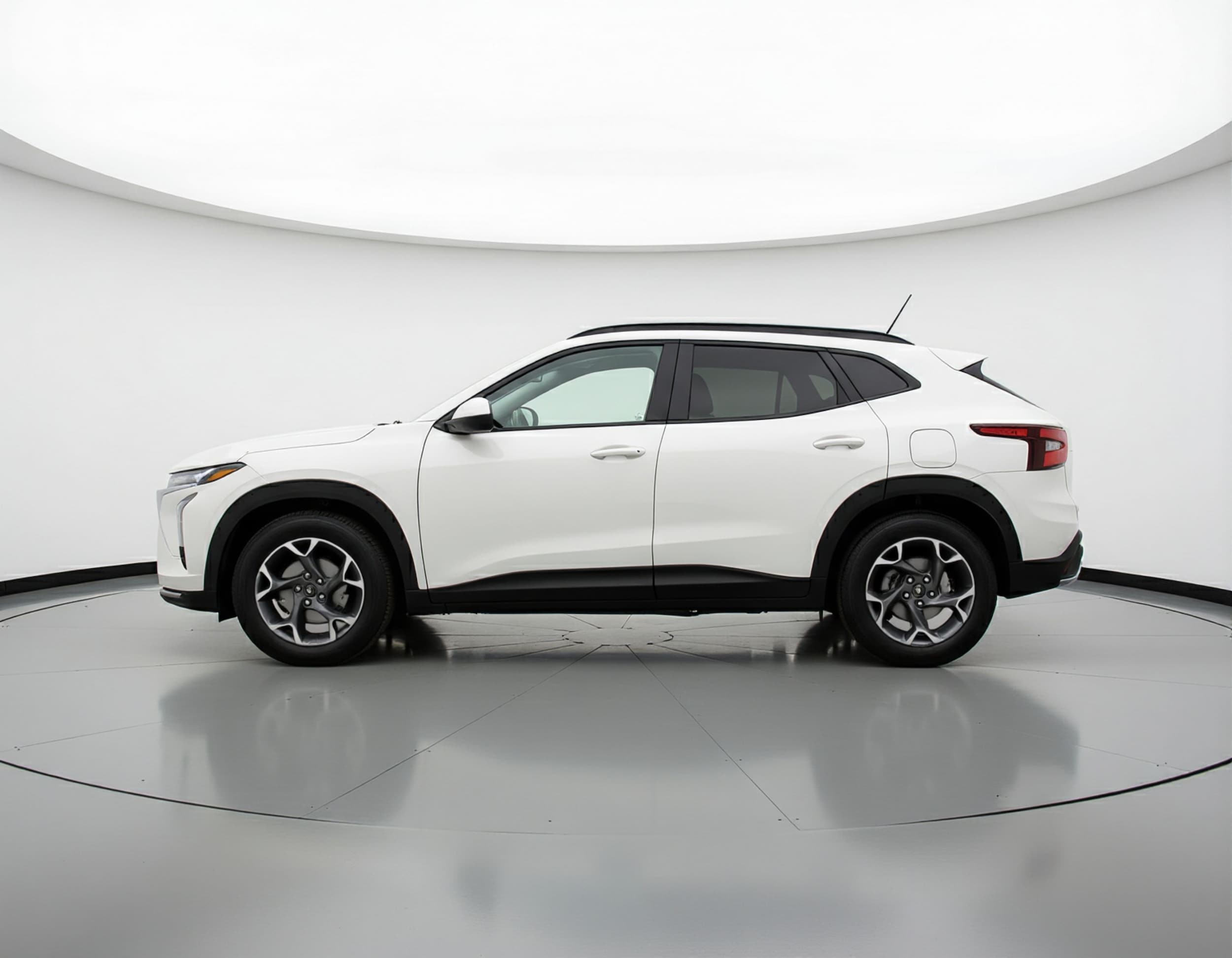 Thumbnail: 2025 Chevrolet Trax - 4