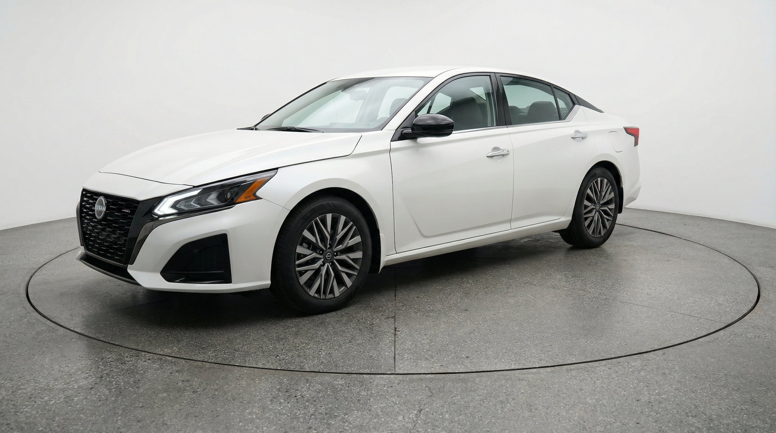 Thumbnail: 2025 Nissan Altima - 3