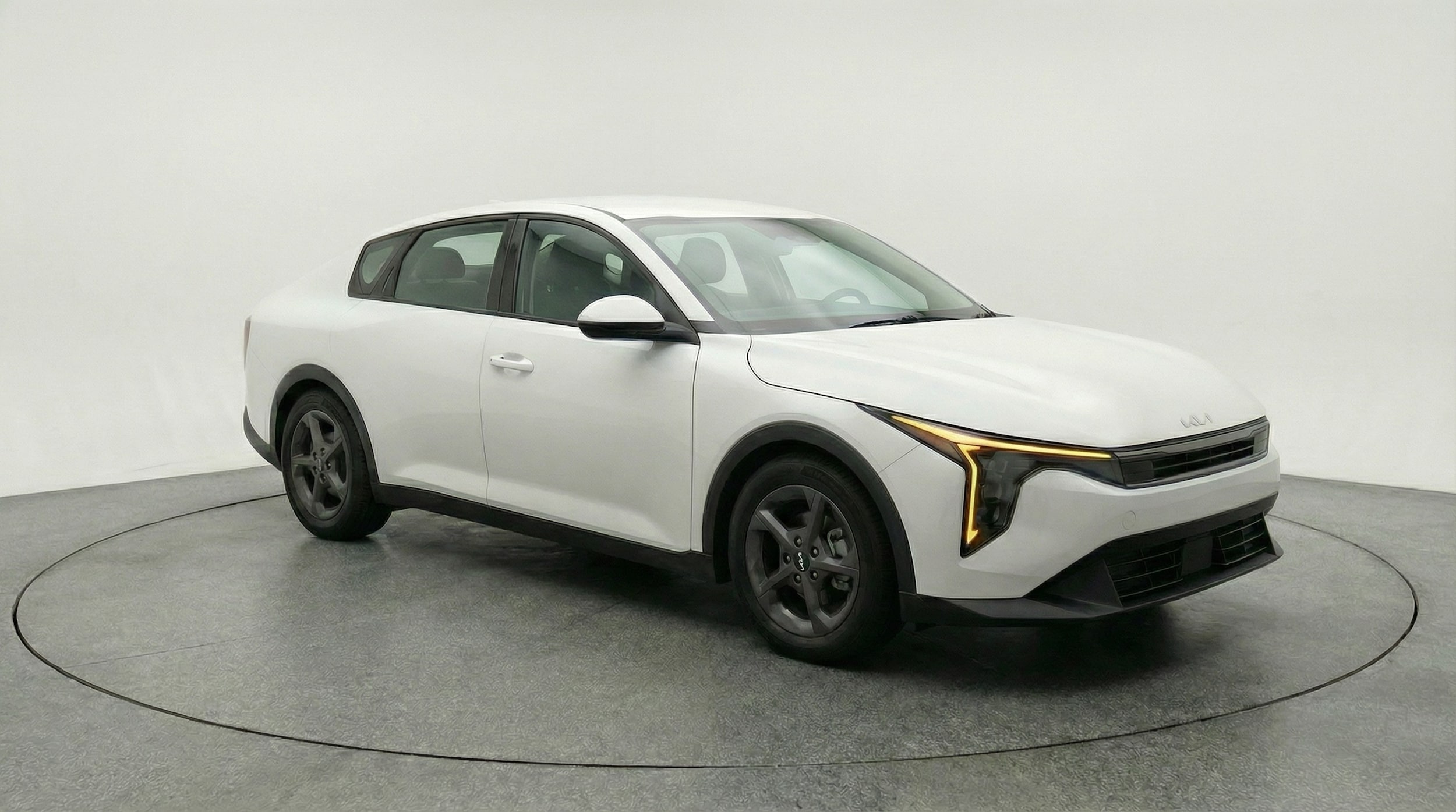 Thumbnail: 2025 Kia K4 - 1