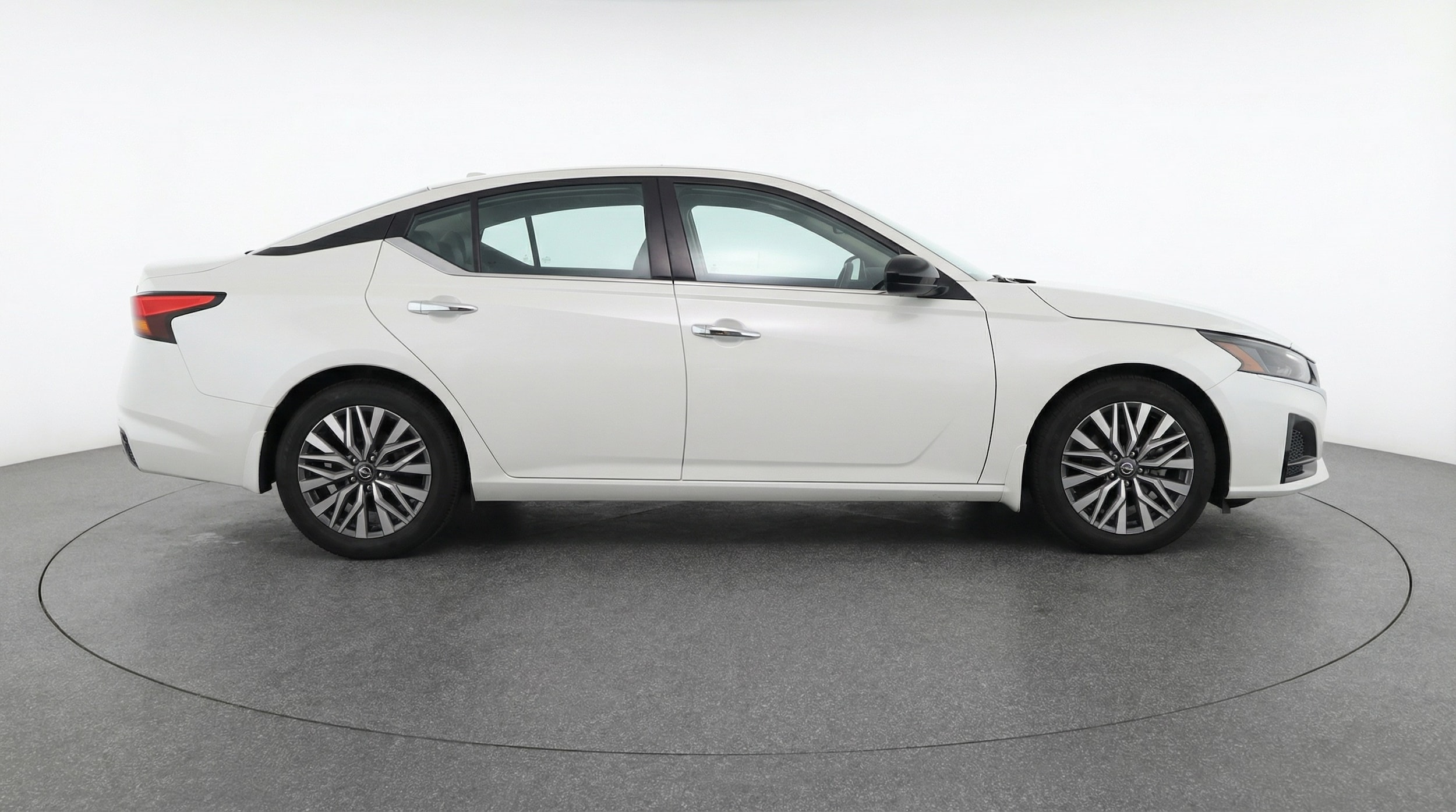 Thumbnail: 2025 Nissan Altima - 8