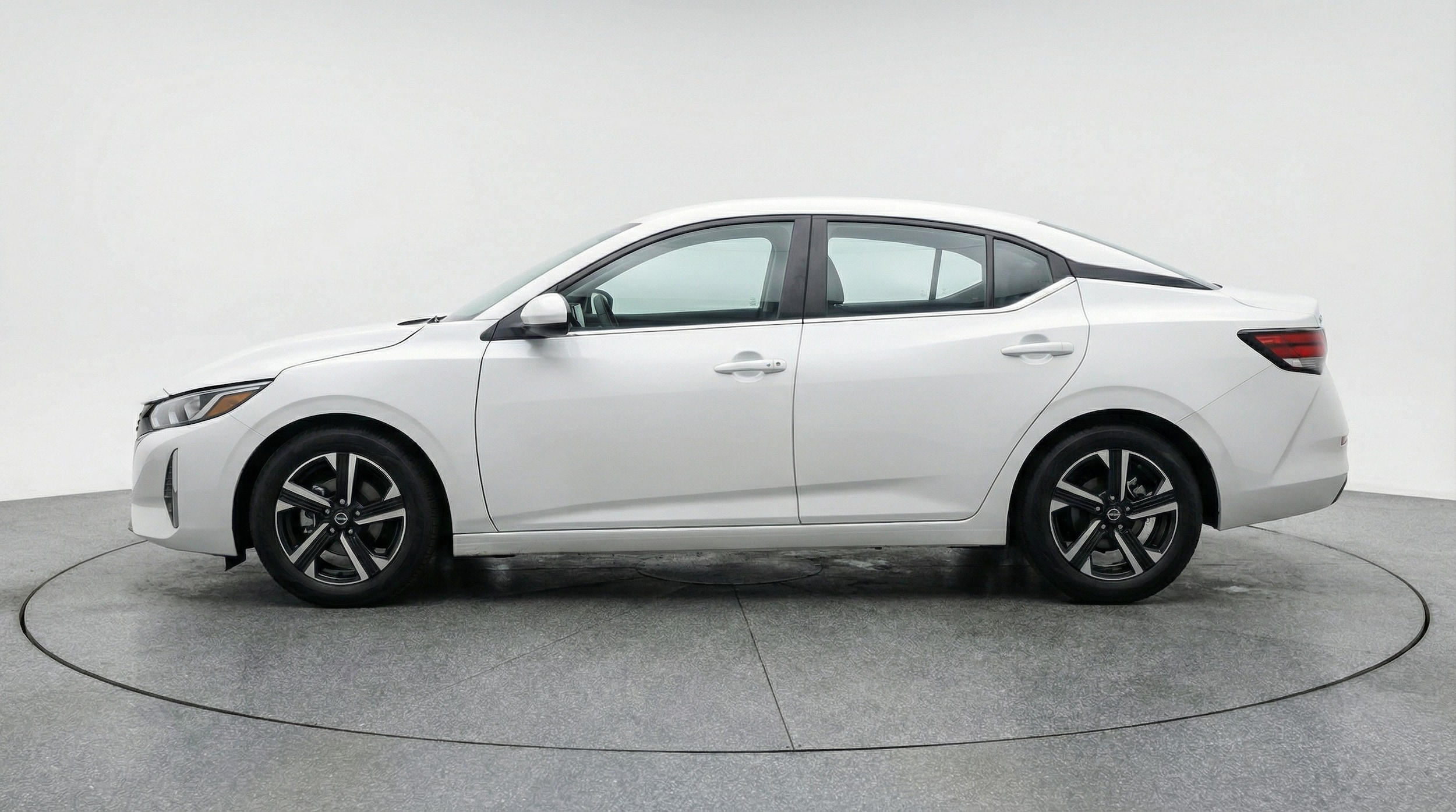 Thumbnail: 2025 Nissan Sentra - 4