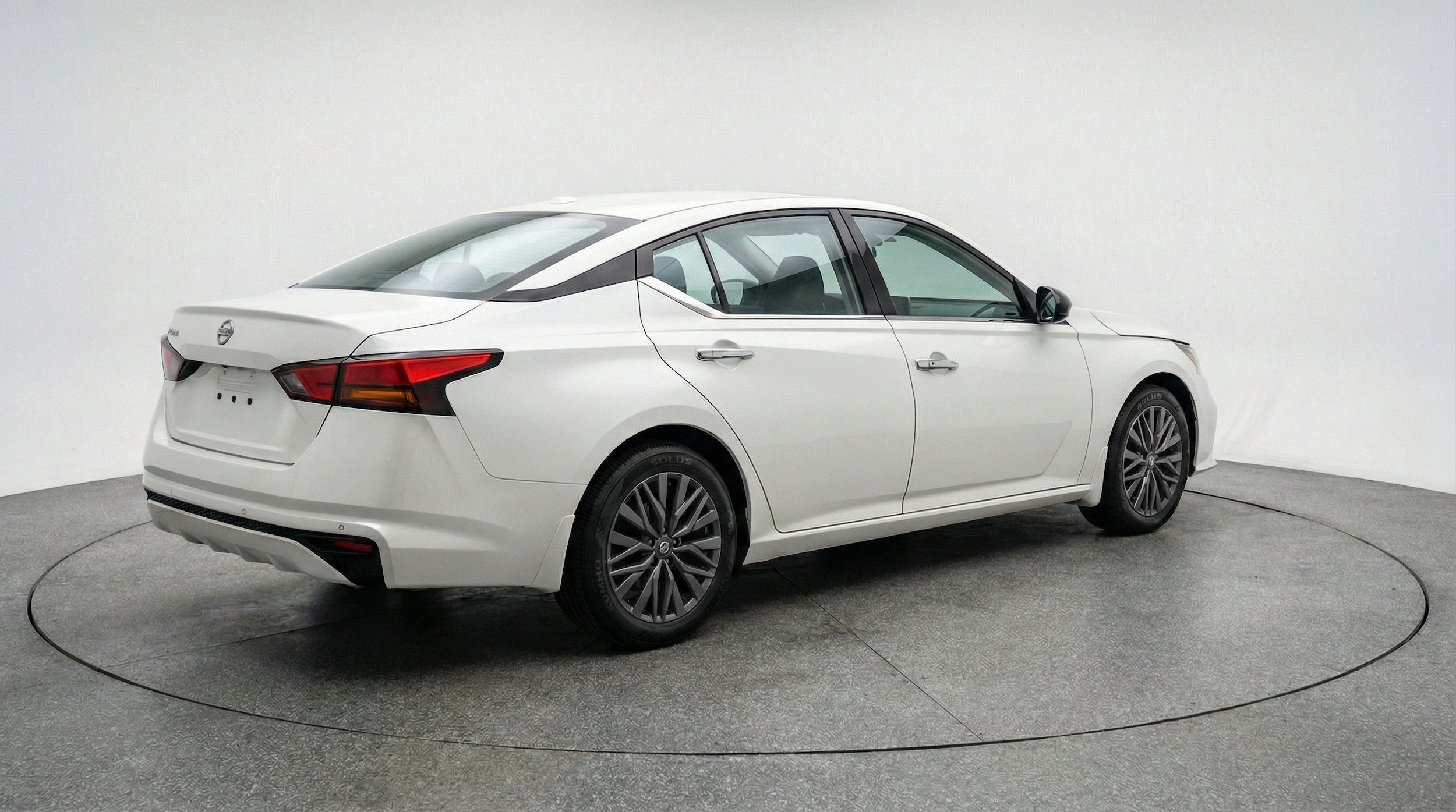 Thumbnail: 2025 Nissan Altima - 9
