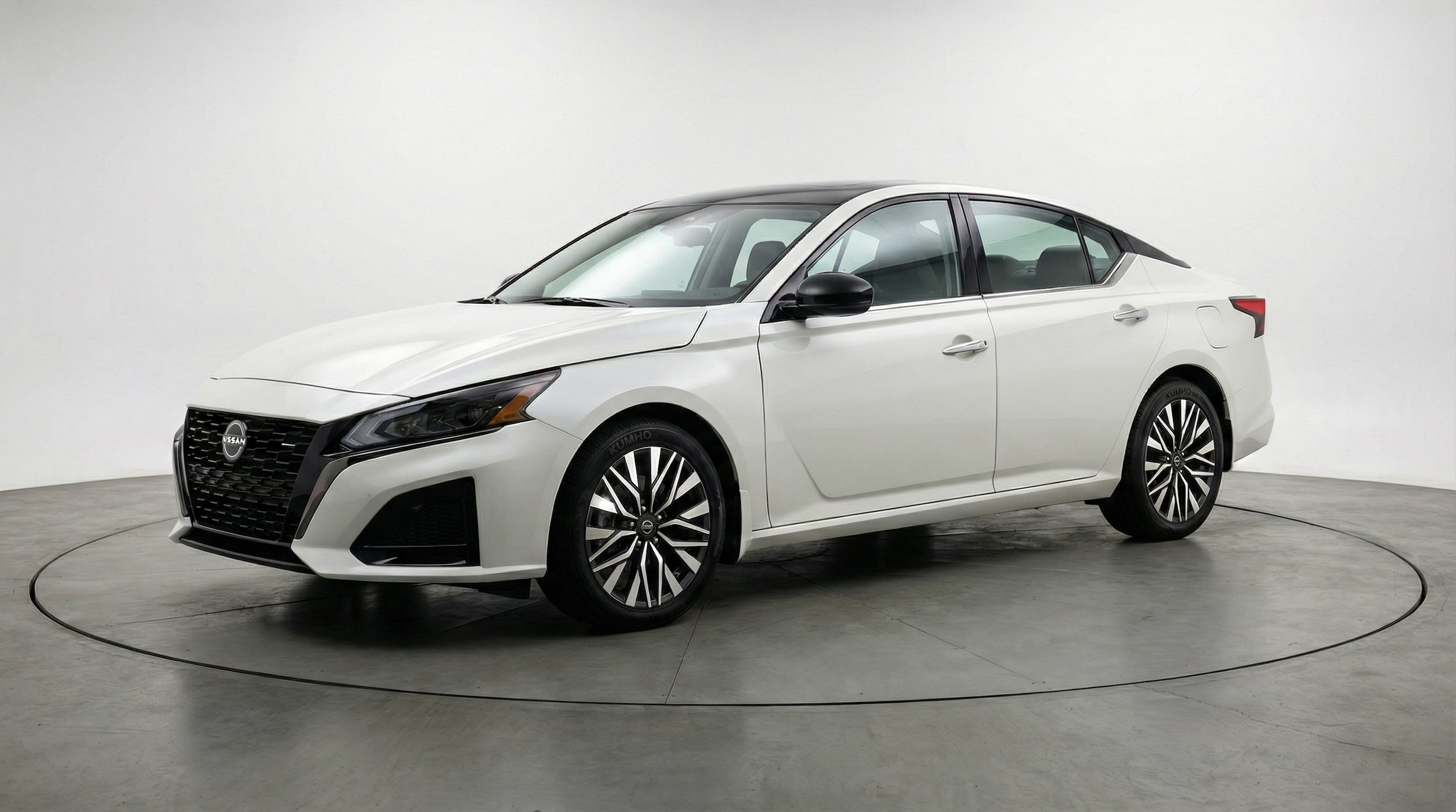 Thumbnail: 2025 Nissan Altima - 3