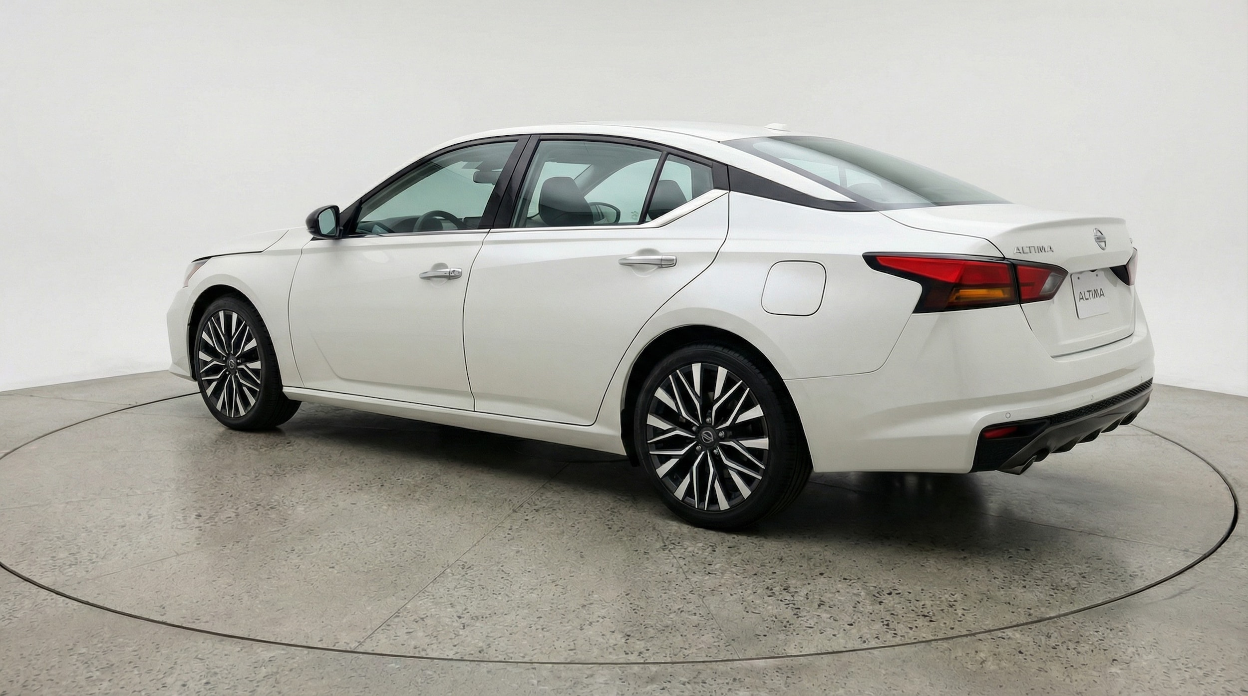 Thumbnail: 2025 Nissan Altima - 5