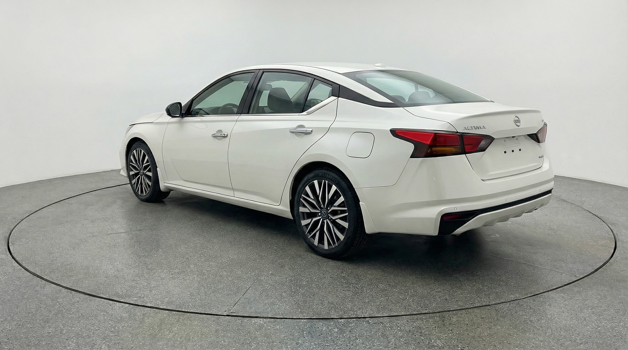 Thumbnail: 2025 Nissan Altima - 5