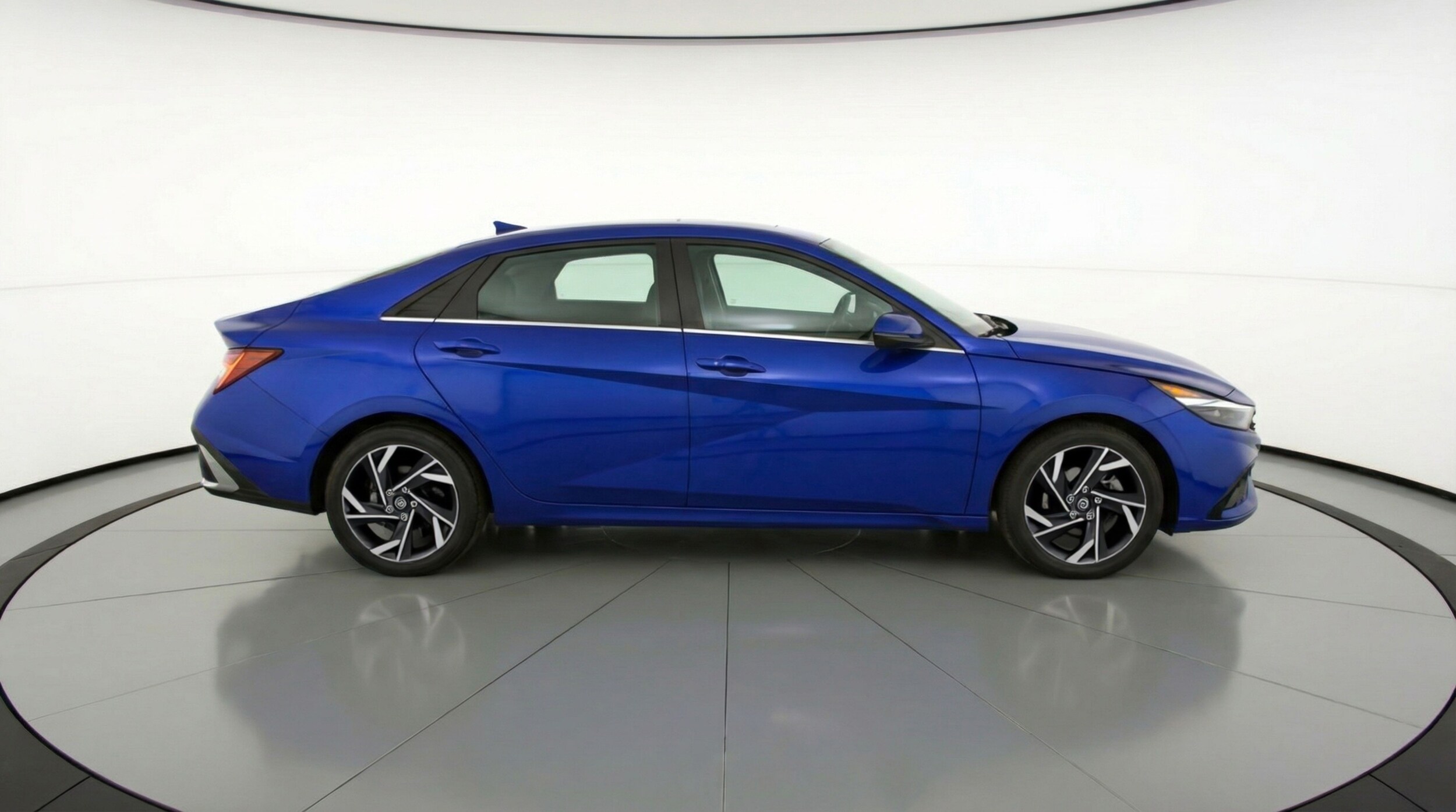 Thumbnail: 2025 Hyundai Elantra - 8