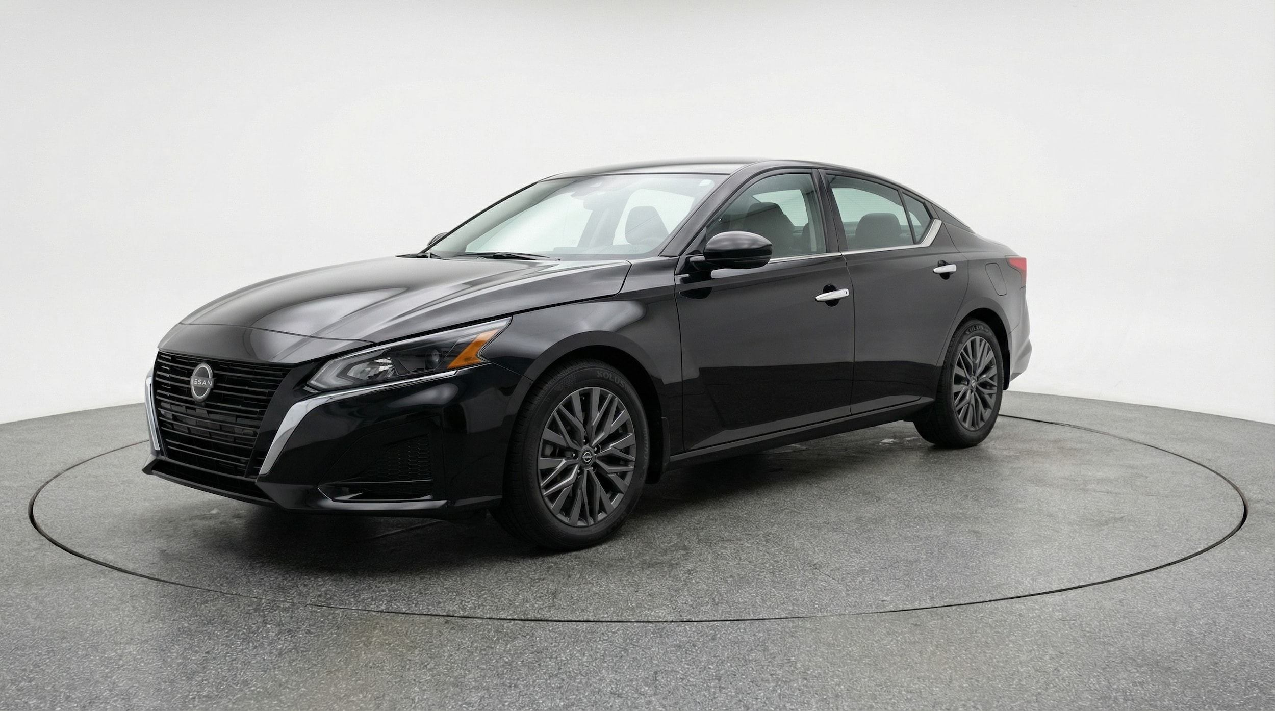 Thumbnail: 2025 Nissan Altima - 3