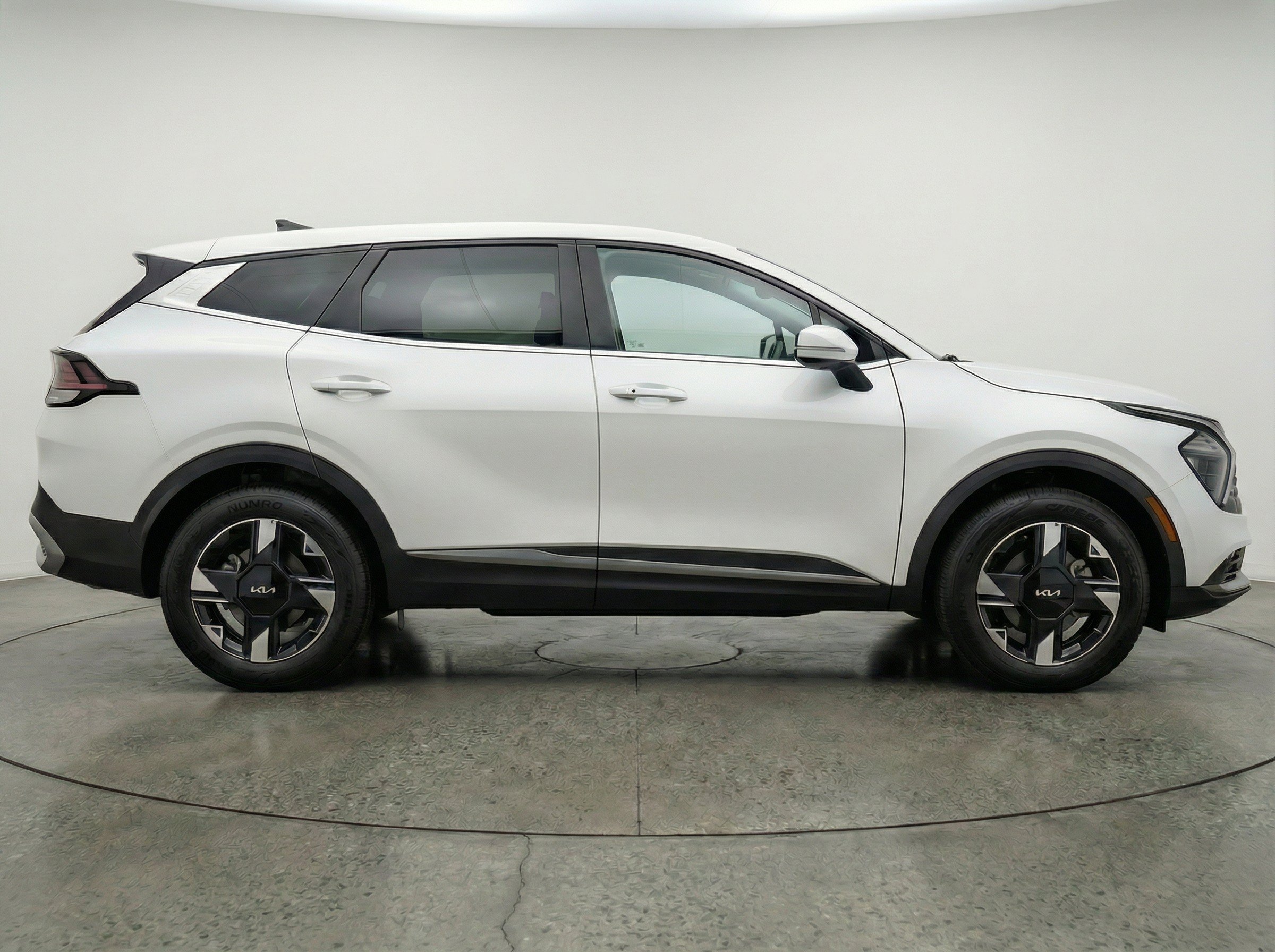 Thumbnail: 2026 Kia Sportage - 11
