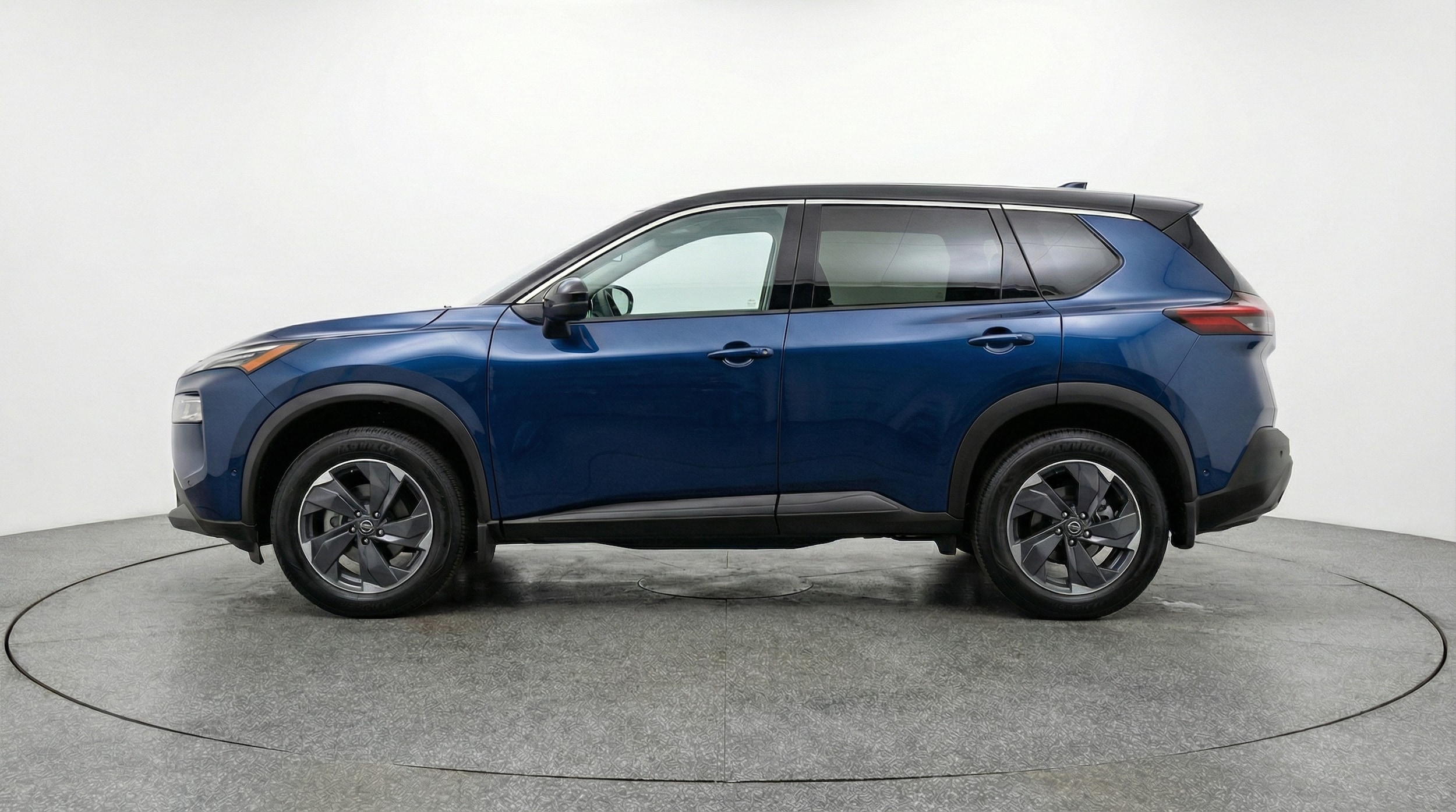 Thumbnail: 2025 Nissan Rogue - 4