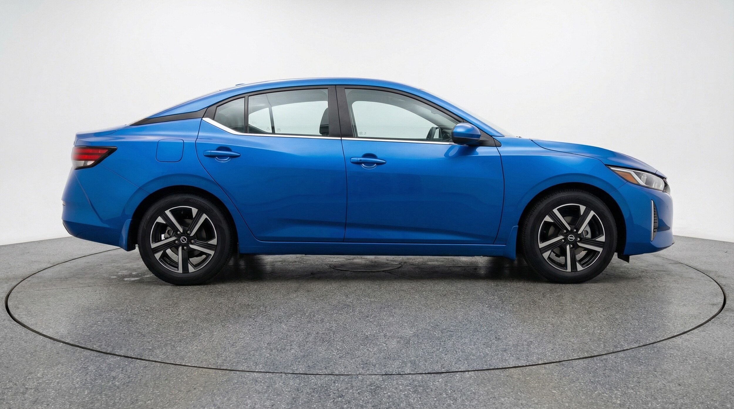 Thumbnail: 2025 Nissan Sentra - 8