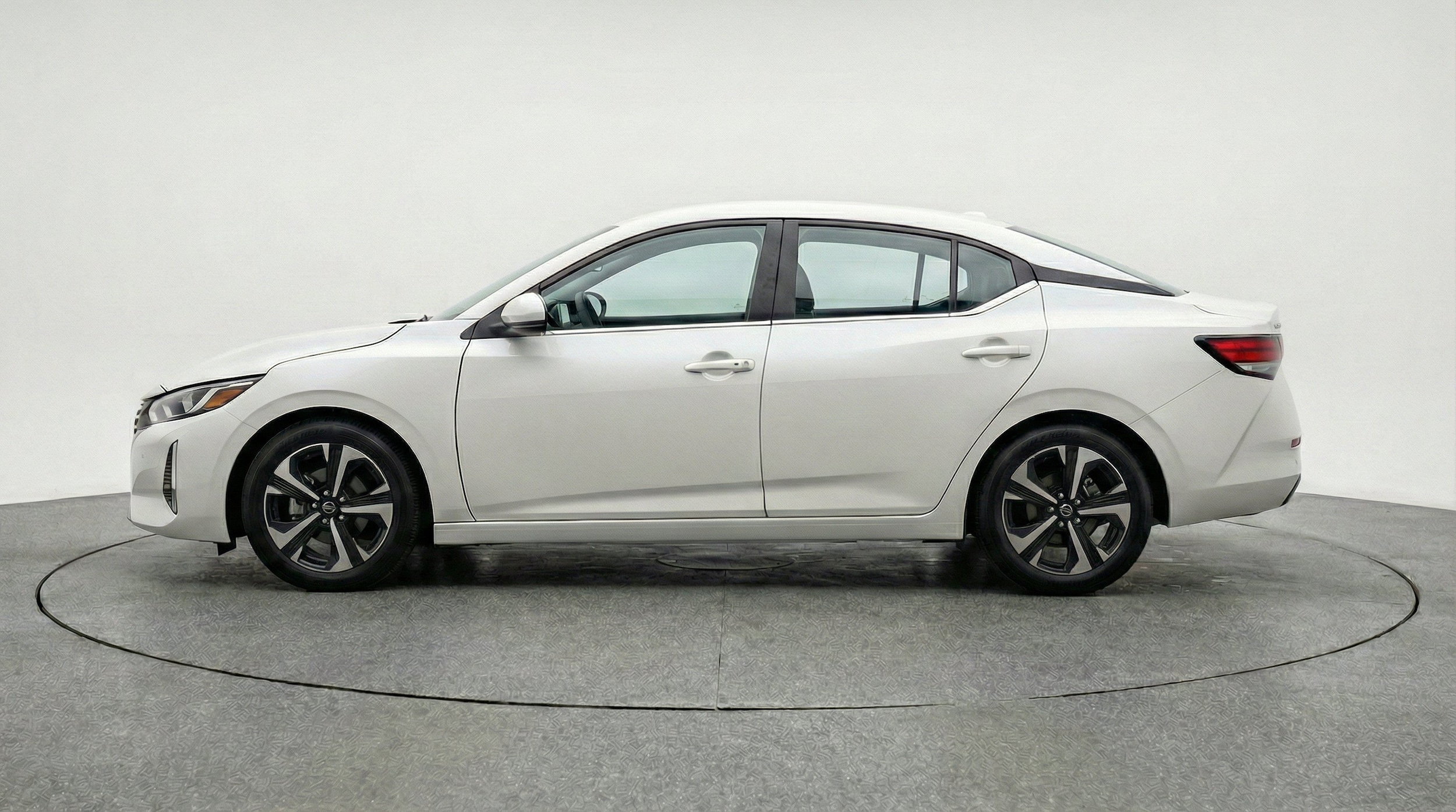 Thumbnail: 2025 Nissan Sentra - 5