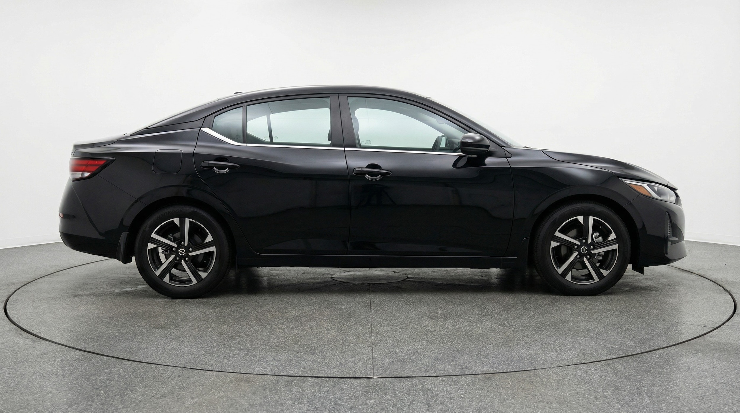 Thumbnail: 2025 Nissan Sentra - 8