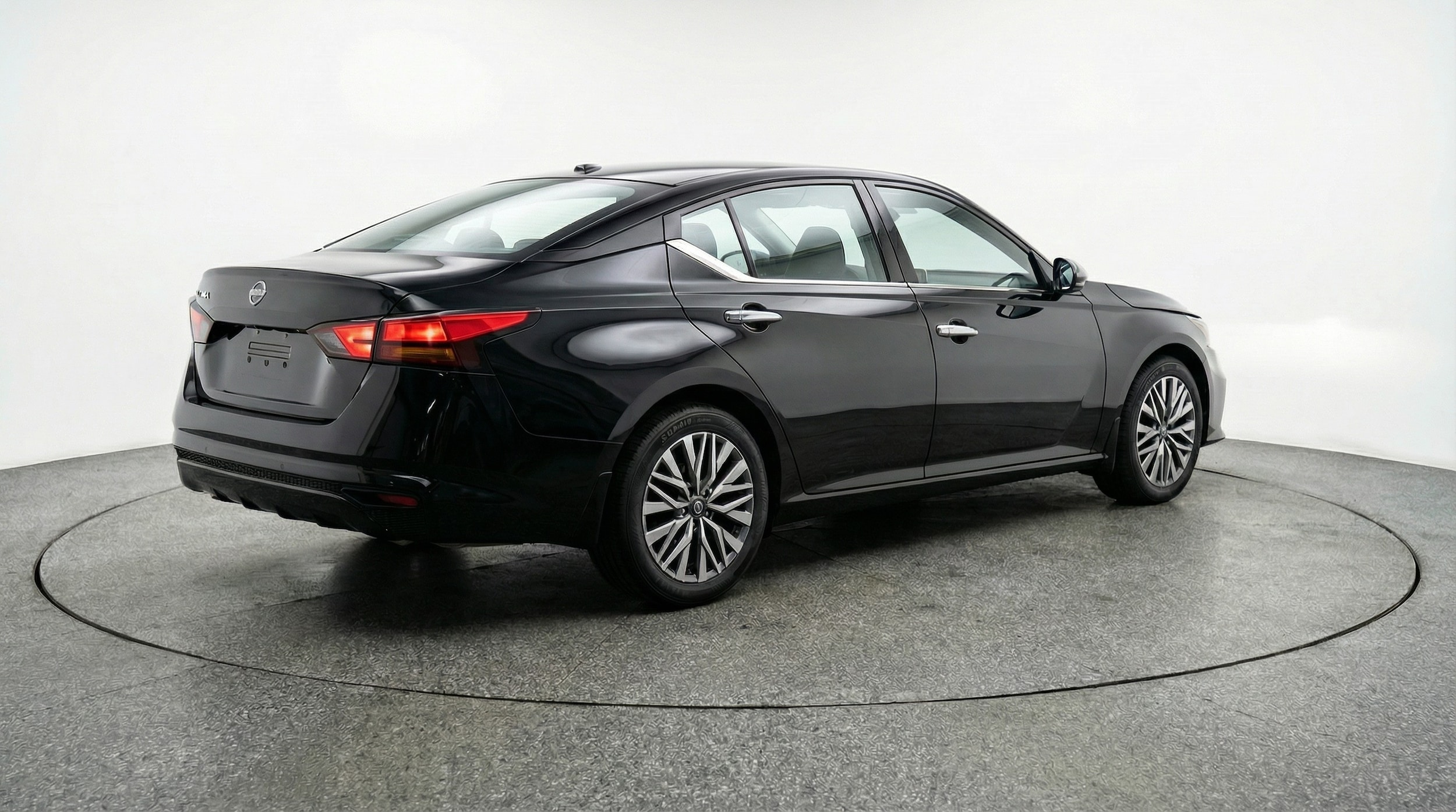 Thumbnail: 2025 Nissan Altima - 7