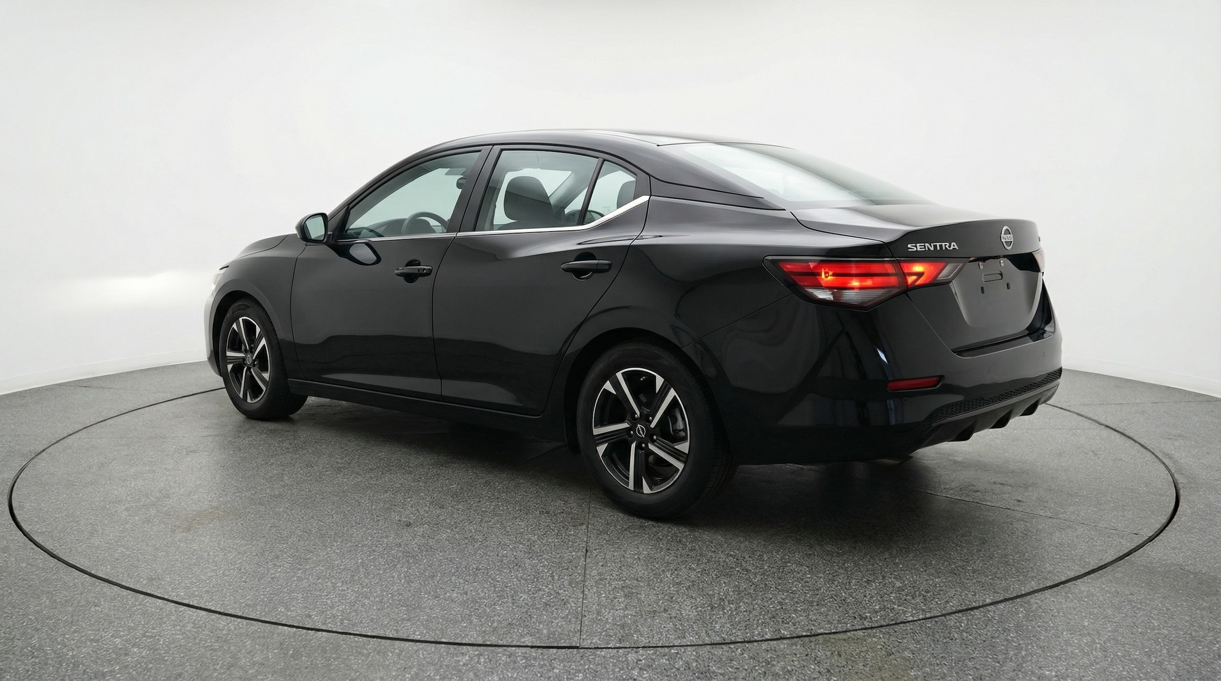 Thumbnail: 2025 Nissan Sentra - 5