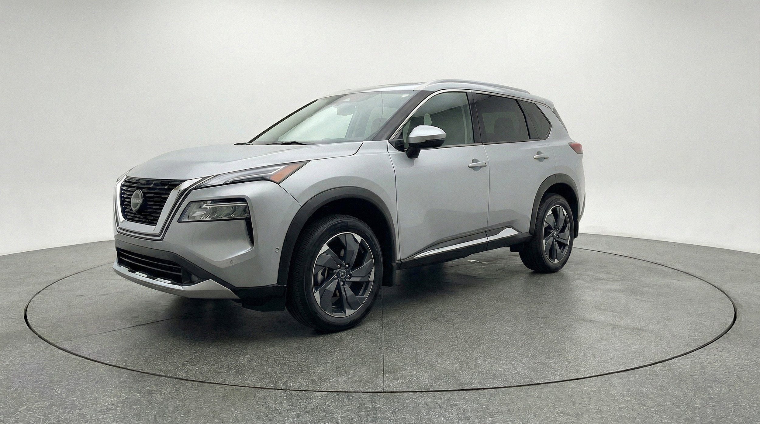 Thumbnail: 2025 Nissan Rogue - 3