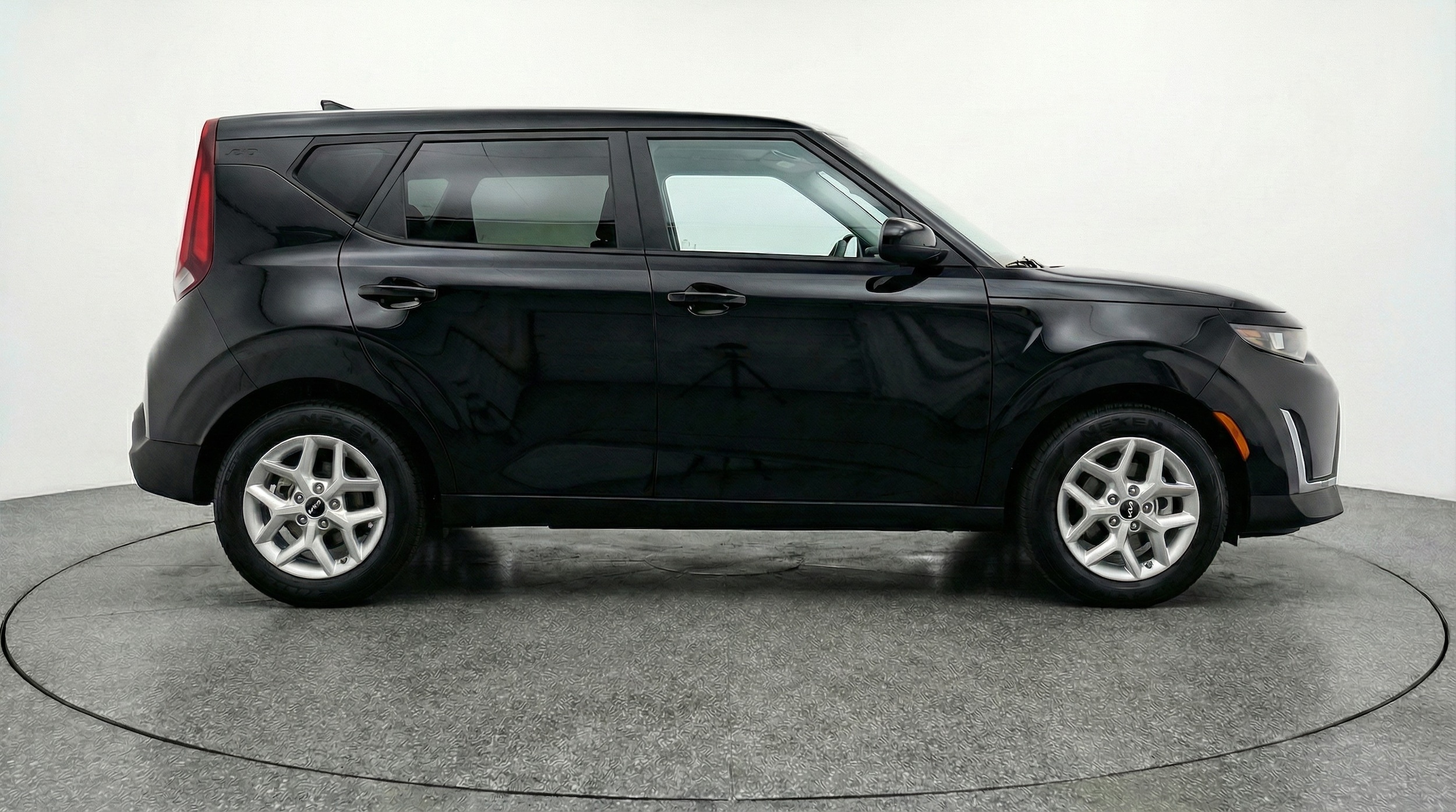 Thumbnail: 2025 Kia Soul - 8