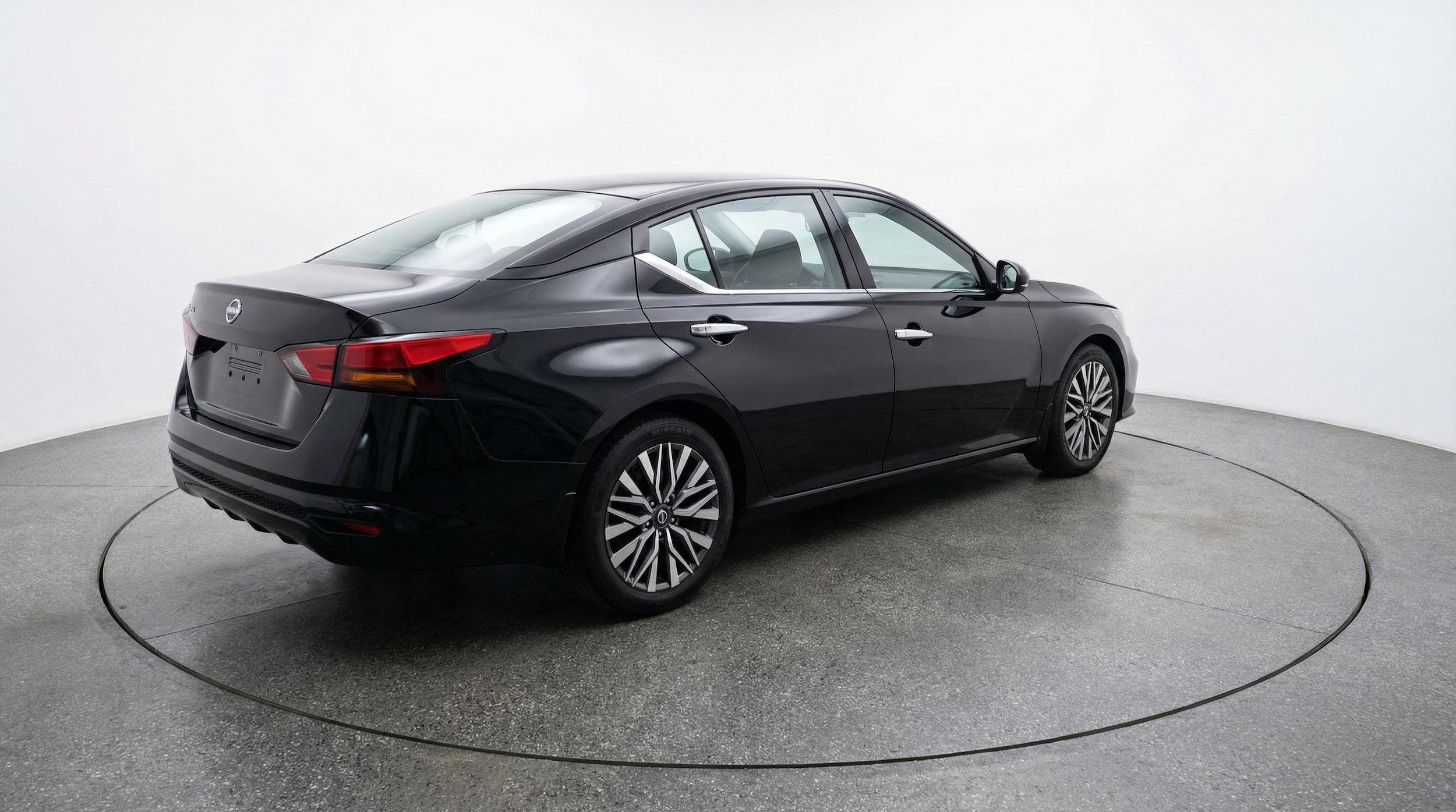 Thumbnail: 2025 Nissan Altima - 7