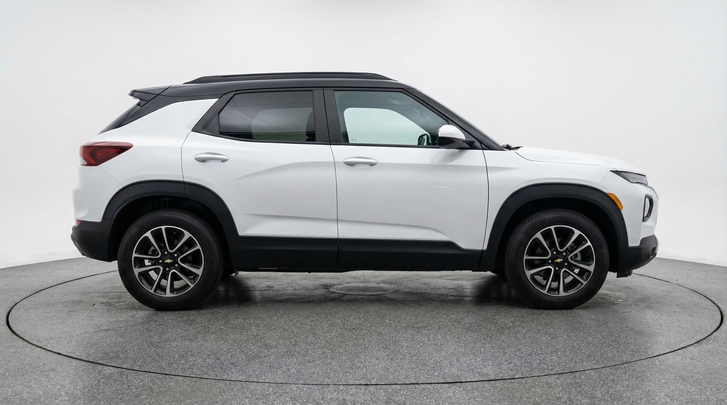 Thumbnail: 2025 Chevrolet TrailBlazer - 8
