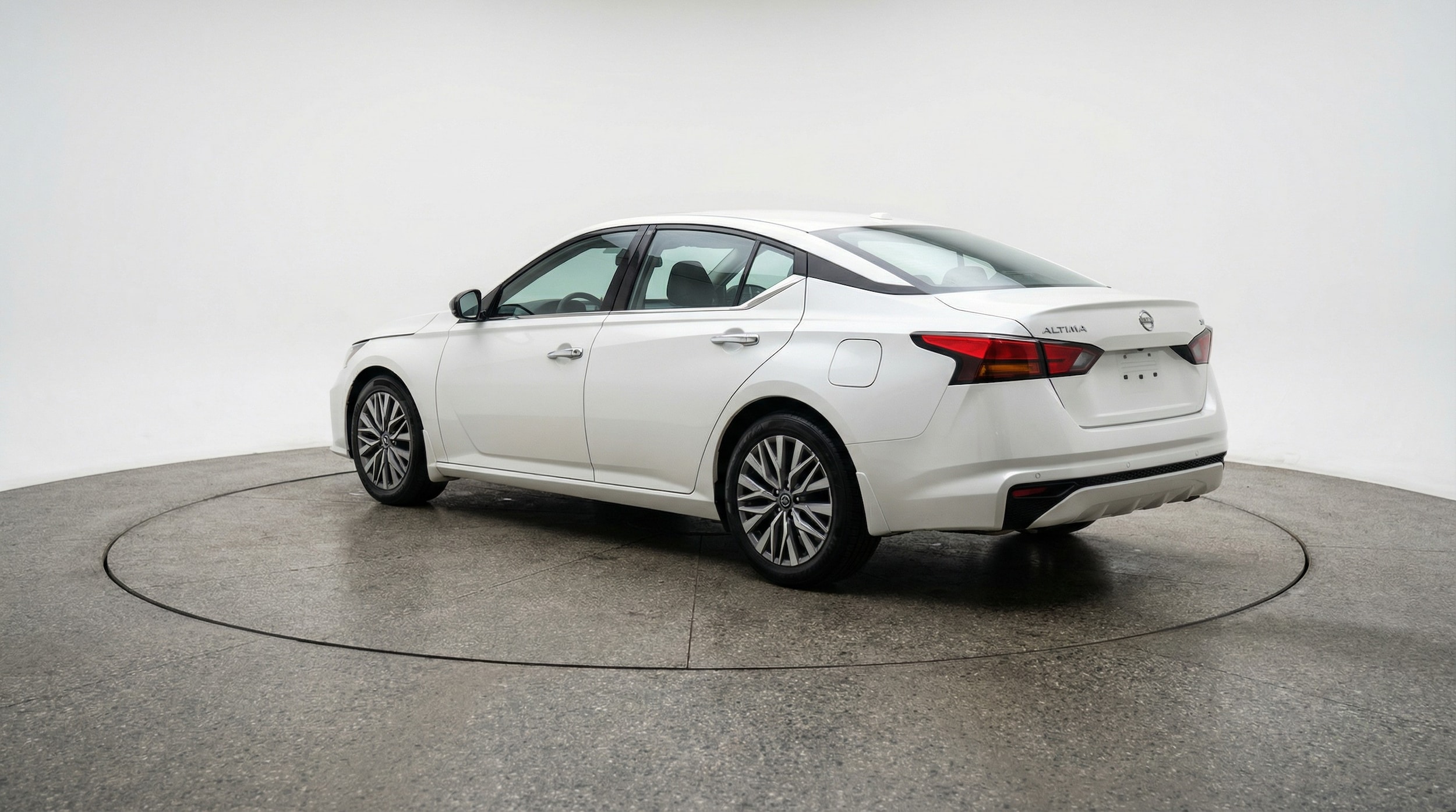 Thumbnail: 2025 Nissan Altima - 5