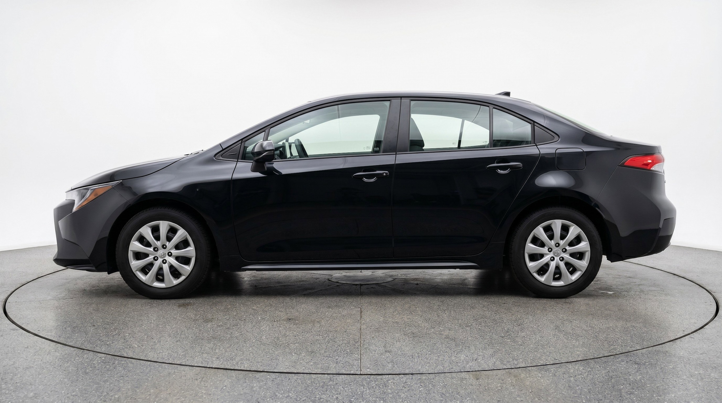 Thumbnail: 2025 Toyota Corolla - 5