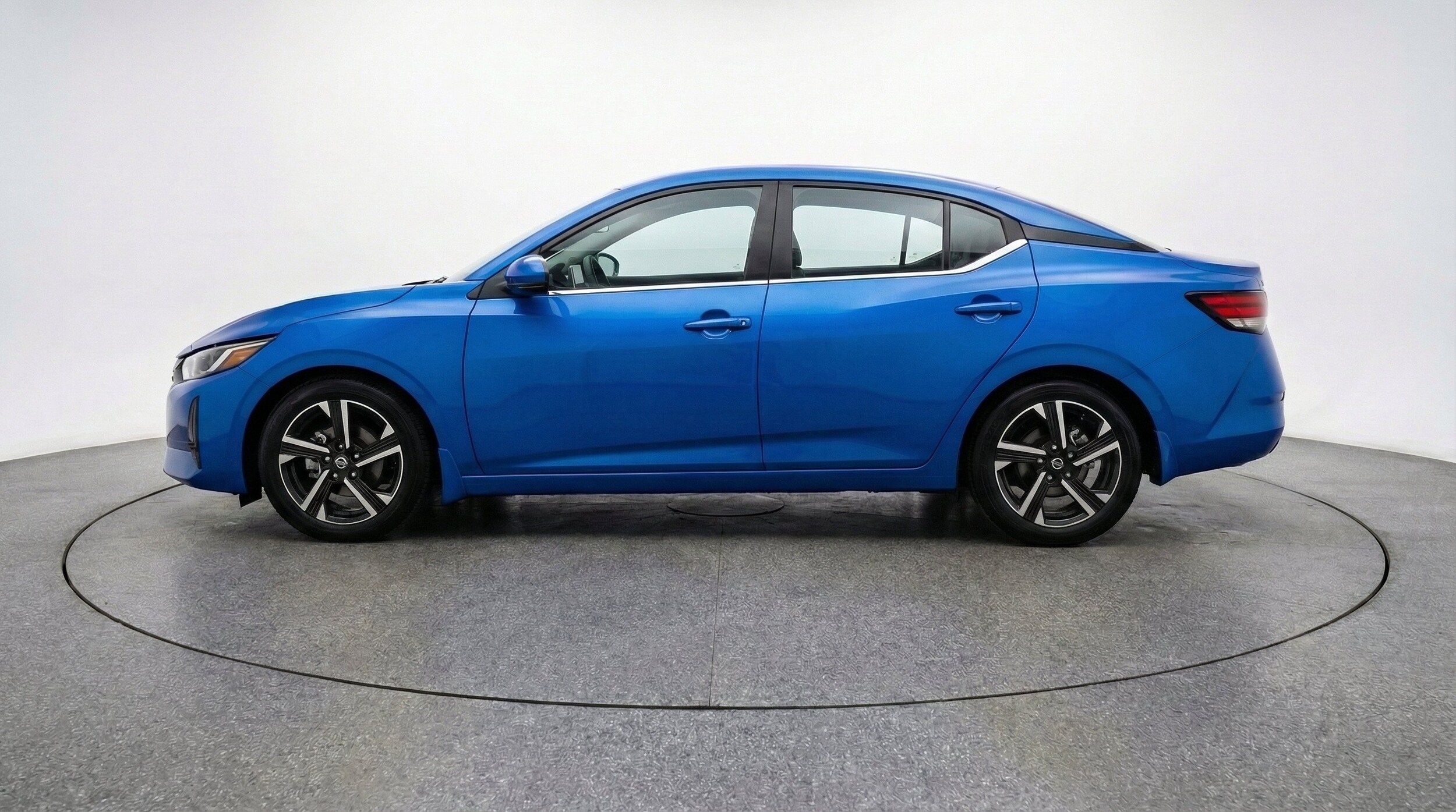 Thumbnail: 2025 Nissan Sentra - 5