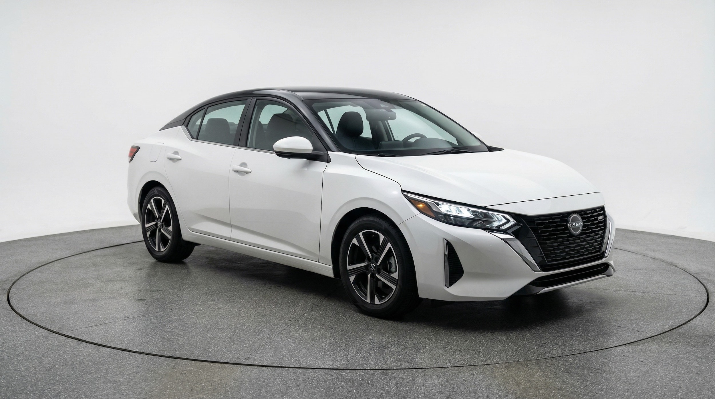 Thumbnail: 2025 Nissan Sentra - 1