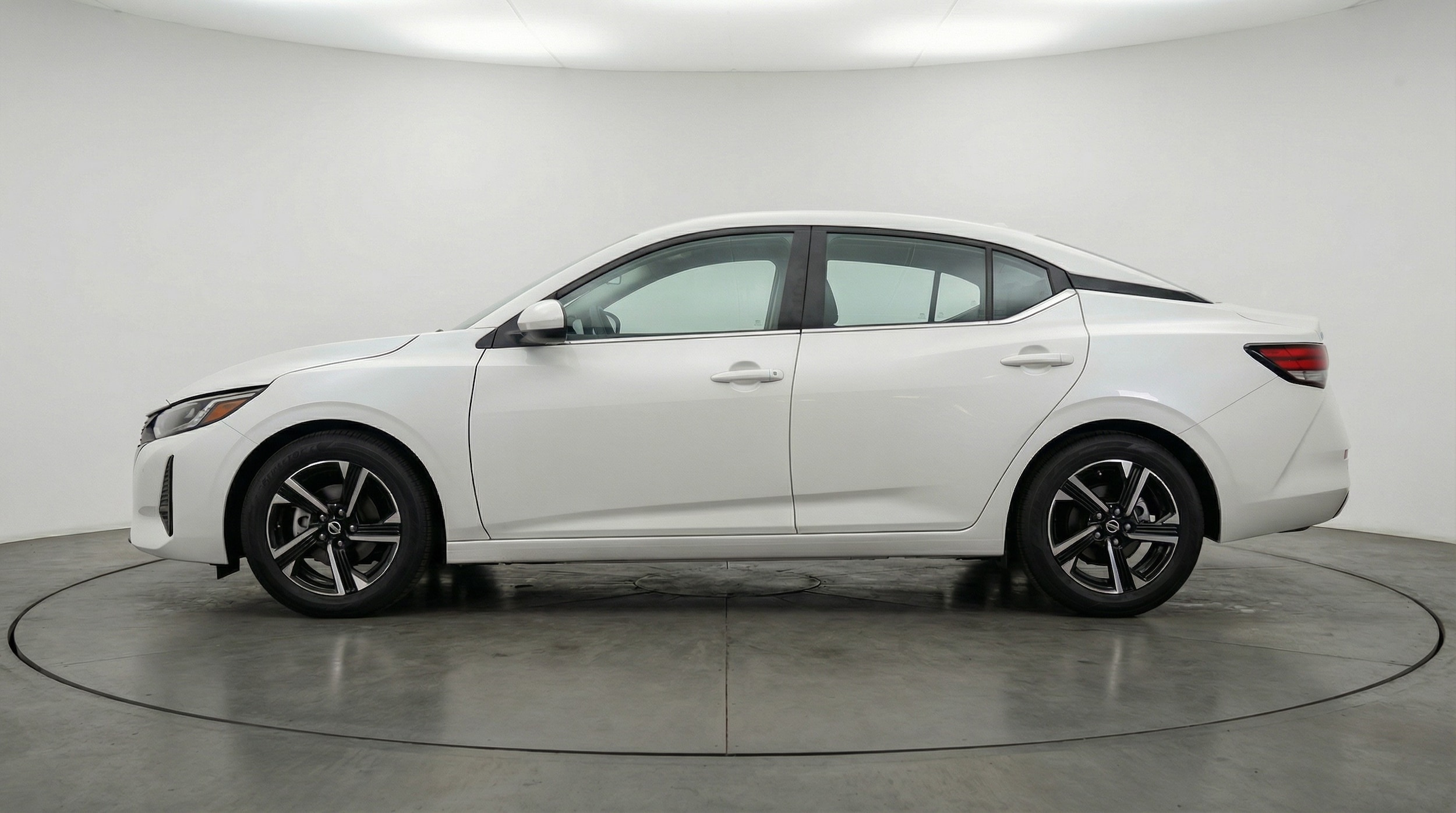 Thumbnail: 2025 Nissan Sentra - 4