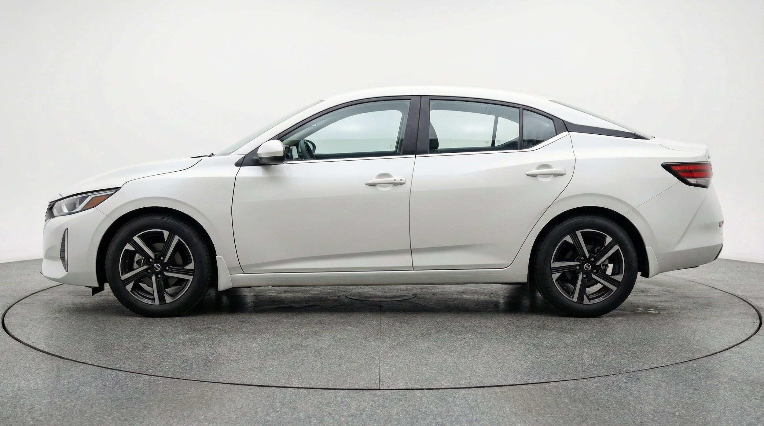 Thumbnail: 2025 Nissan Sentra - 5